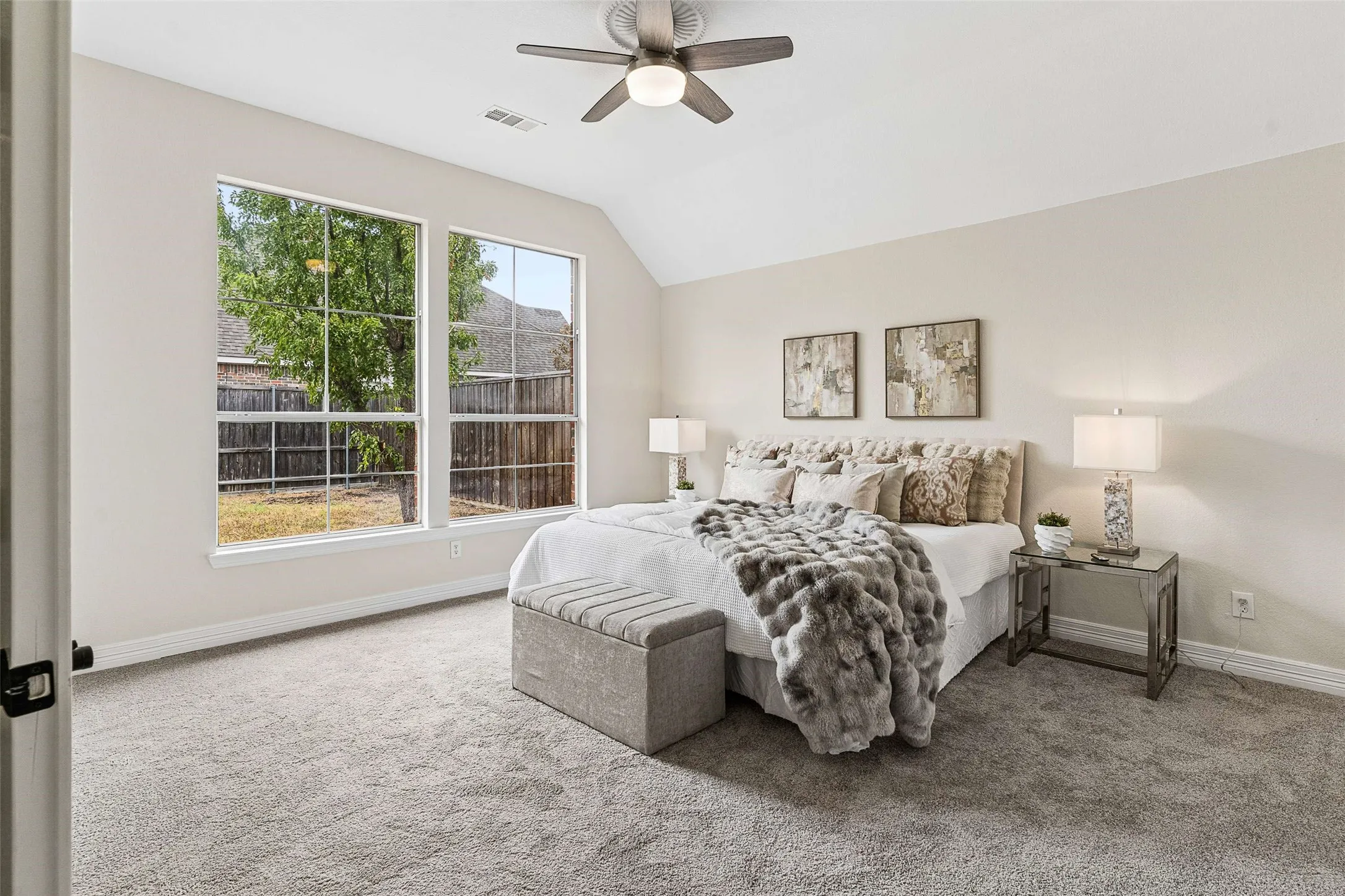 Single Family Residence For Sale in Dallas County , 633 Trail Lake Drive, Richardson, Texas 75081, 4 Bedroom, 2 Bathroom, 2 Garage spaces, 2,041 Sqft, built in 2001, mls#21378124, Real Estate Agent in Richardson, Homes For Sale in Dallas county, Homes For Sale in Richardson, Realtor in Richardson Texas, Real Estate Brokerage Independent Realty Texas, Luminita Cordes Realtor