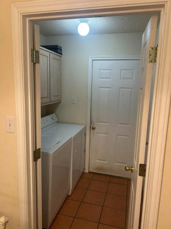 Condominium For Sale in Hill County , 19083 White Bluff Drive 106, Whitney, Texas 76692, 3 Bedroom, 3 Bathroom, 1 Garage spaces, 1,821 Sqft, built in 1997, mls#21377168, Real Estate Agent in Whitney, Homes For Sale in Hill county, Homes For Sale in Whitney, Realtor in Whitney Texas, Real Estate Brokerage Independent Realty Texas, Luminita Cordes Realtor