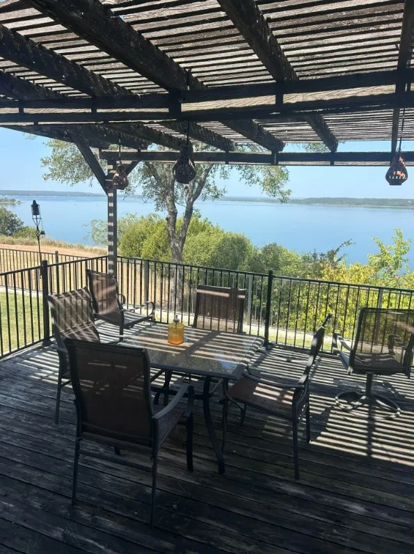 Condominium For Sale in Hill County , 19083 White Bluff Drive 106, Whitney, Texas 76692, 3 Bedroom, 3 Bathroom, 1 Garage spaces, 1,821 Sqft, built in 1997, mls#21377168, Real Estate Agent in Whitney, Homes For Sale in Hill county, Homes For Sale in Whitney, Realtor in Whitney Texas, Real Estate Brokerage Independent Realty Texas, Luminita Cordes Realtor