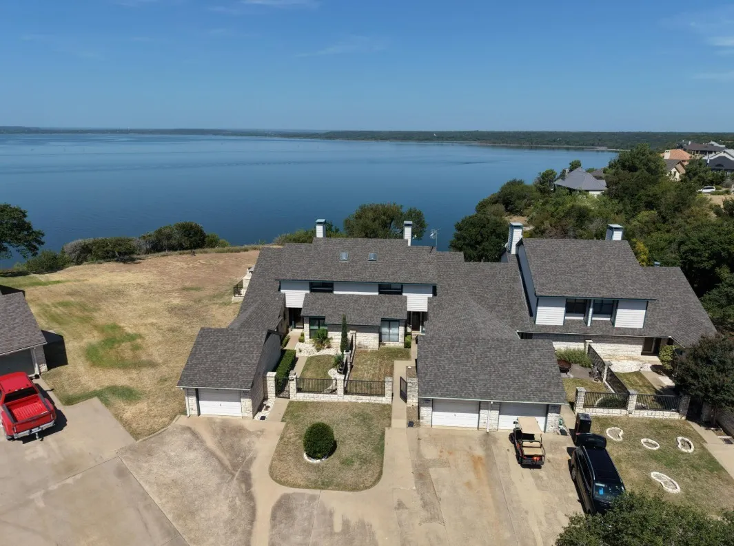 Condominium For Sale in Hill County , 19083 White Bluff Drive 106, Whitney, Texas 76692, 3 Bedroom, 3 Bathroom, 1 Garage spaces, 1,821 Sqft, built in 1997, mls#21377168, Real Estate Agent in Whitney, Homes For Sale in Hill county, Homes For Sale in Whitney, Realtor in Whitney Texas, Real Estate Brokerage Independent Realty Texas, Luminita Cordes Realtor