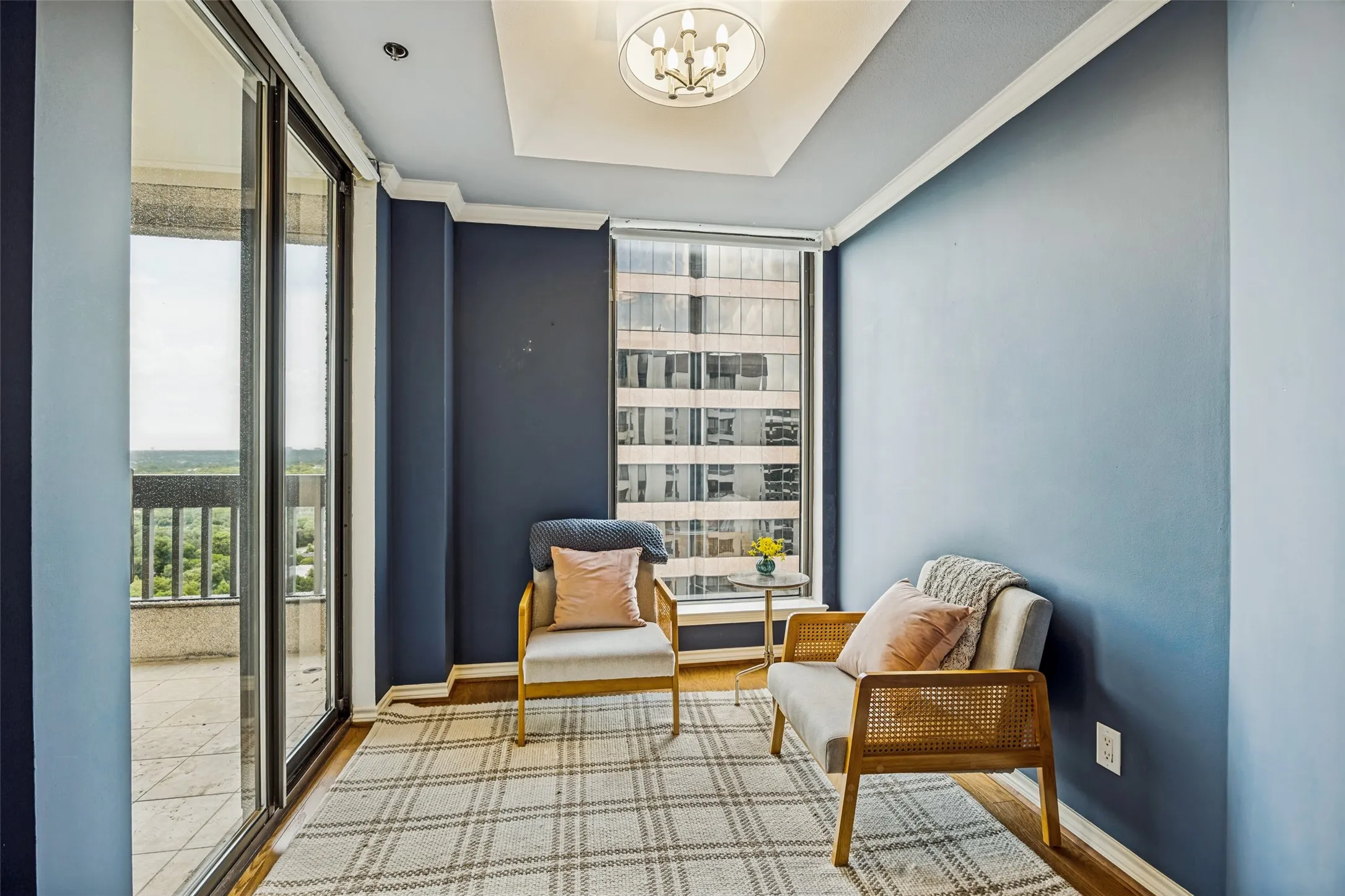 Condominium For Sale in Dallas County , 5909 Luther Lane 2104, Dallas, Texas 75225, 3 Bedroom, 3 Bathroom, 3 Garage spaces, 2,382 Sqft, built in 1983, mls#21378126, Real Estate Agent in Dallas, Homes For Sale in Dallas county, Homes For Sale in Dallas, Realtor in Dallas Texas, Real Estate Brokerage Independent Realty Texas, Luminita Cordes Realtor