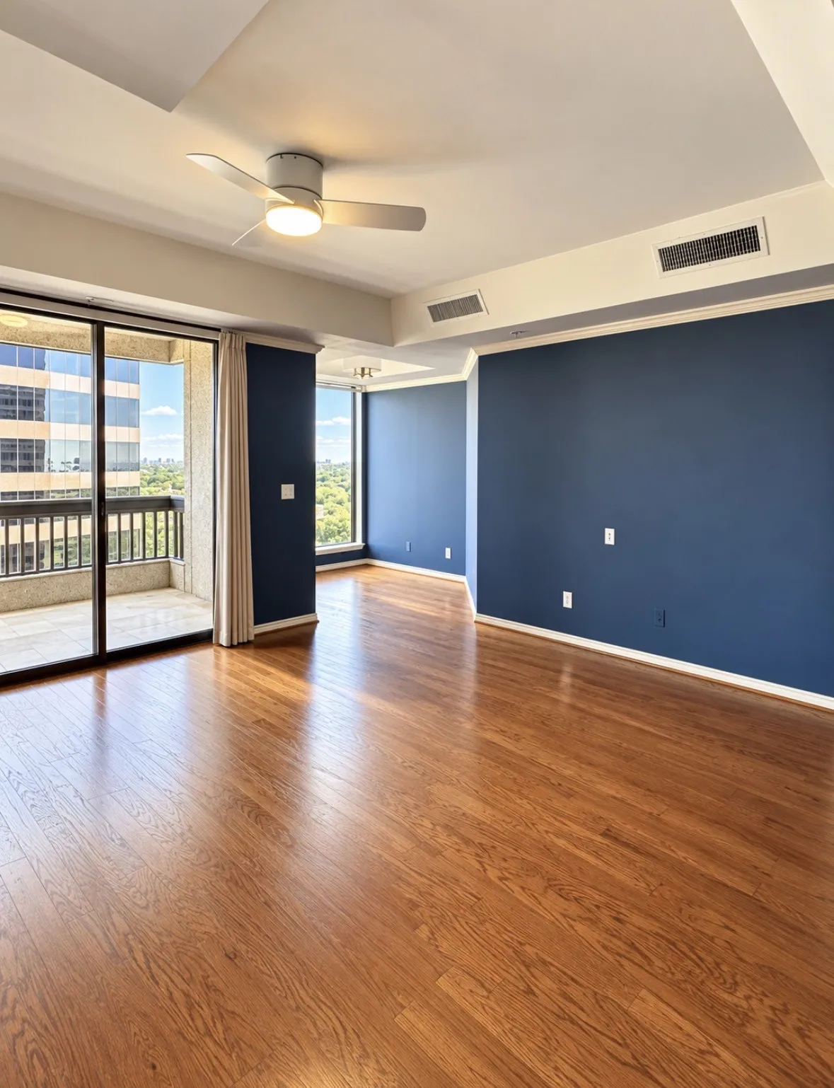 Condominium For Sale in Dallas County , 5909 Luther Lane 2104, Dallas, Texas 75225, 3 Bedroom, 3 Bathroom, 3 Garage spaces, 2,382 Sqft, built in 1983, mls#21378126, Real Estate Agent in Dallas, Homes For Sale in Dallas county, Homes For Sale in Dallas, Realtor in Dallas Texas, Real Estate Brokerage Independent Realty Texas, Luminita Cordes Realtor