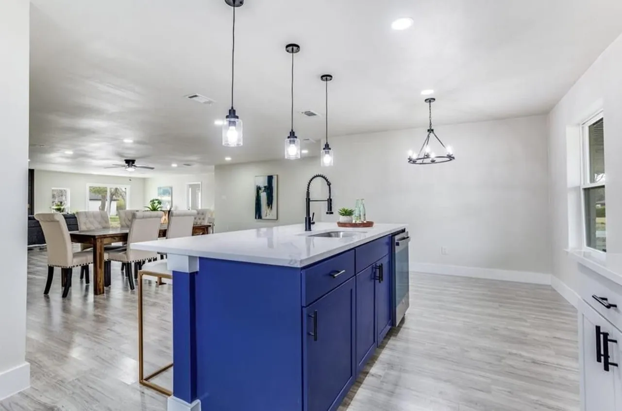 Single Family Residence For Rent in Dallas County , 7901 Esquire Lane, Rowlett, Texas 75089, 4 Bedroom, 4 Bathroom, 2 Garage spaces, 2,864 Sqft, built in 1972, mls#21375724, Real Estate Agent in Rowlett, Homes For Rent in Dallas county, Homes For Rent in Rowlett, Realtor in Rowlett Texas, Real Estate Brokerage Independent Realty Texas, Luminita Cordes Realtor