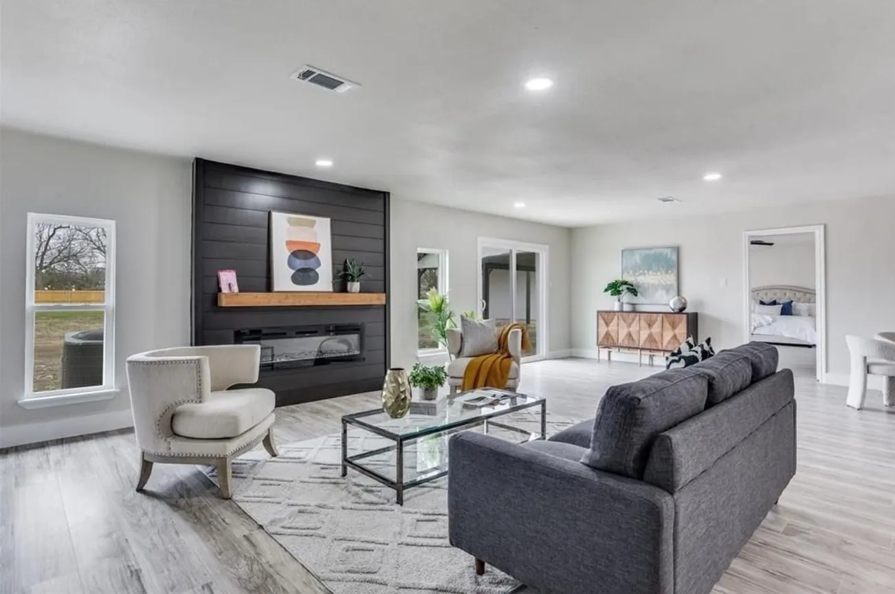Single Family Residence For Rent in Dallas County , 7901 Esquire Lane, Rowlett, Texas 75089, 4 Bedroom, 4 Bathroom, 2 Garage spaces, 2,864 Sqft, built in 1972, mls#21375724, Real Estate Agent in Rowlett, Homes For Rent in Dallas county, Homes For Rent in Rowlett, Realtor in Rowlett Texas, Real Estate Brokerage Independent Realty Texas, Luminita Cordes Realtor