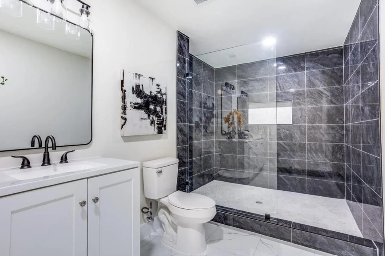 Single Family Residence For Rent in Dallas County , 7901 Esquire Lane, Rowlett, Texas 75089, 4 Bedroom, 4 Bathroom, 2 Garage spaces, 2,864 Sqft, built in 1972, mls#21375724, Real Estate Agent in Rowlett, Homes For Rent in Dallas county, Homes For Rent in Rowlett, Realtor in Rowlett Texas, Real Estate Brokerage Independent Realty Texas, Luminita Cordes Realtor