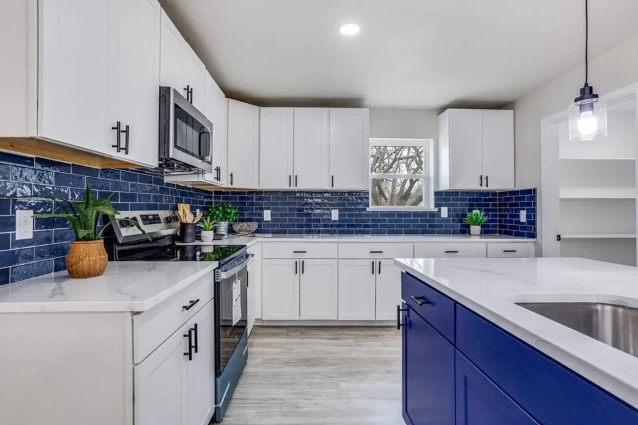 Single Family Residence For Rent in Dallas County , 7901 Esquire Lane, Rowlett, Texas 75089, 4 Bedroom, 4 Bathroom, 2 Garage spaces, 2,864 Sqft, built in 1972, mls#21375724, Real Estate Agent in Rowlett, Homes For Rent in Dallas county, Homes For Rent in Rowlett, Realtor in Rowlett Texas, Real Estate Brokerage Independent Realty Texas, Luminita Cordes Realtor