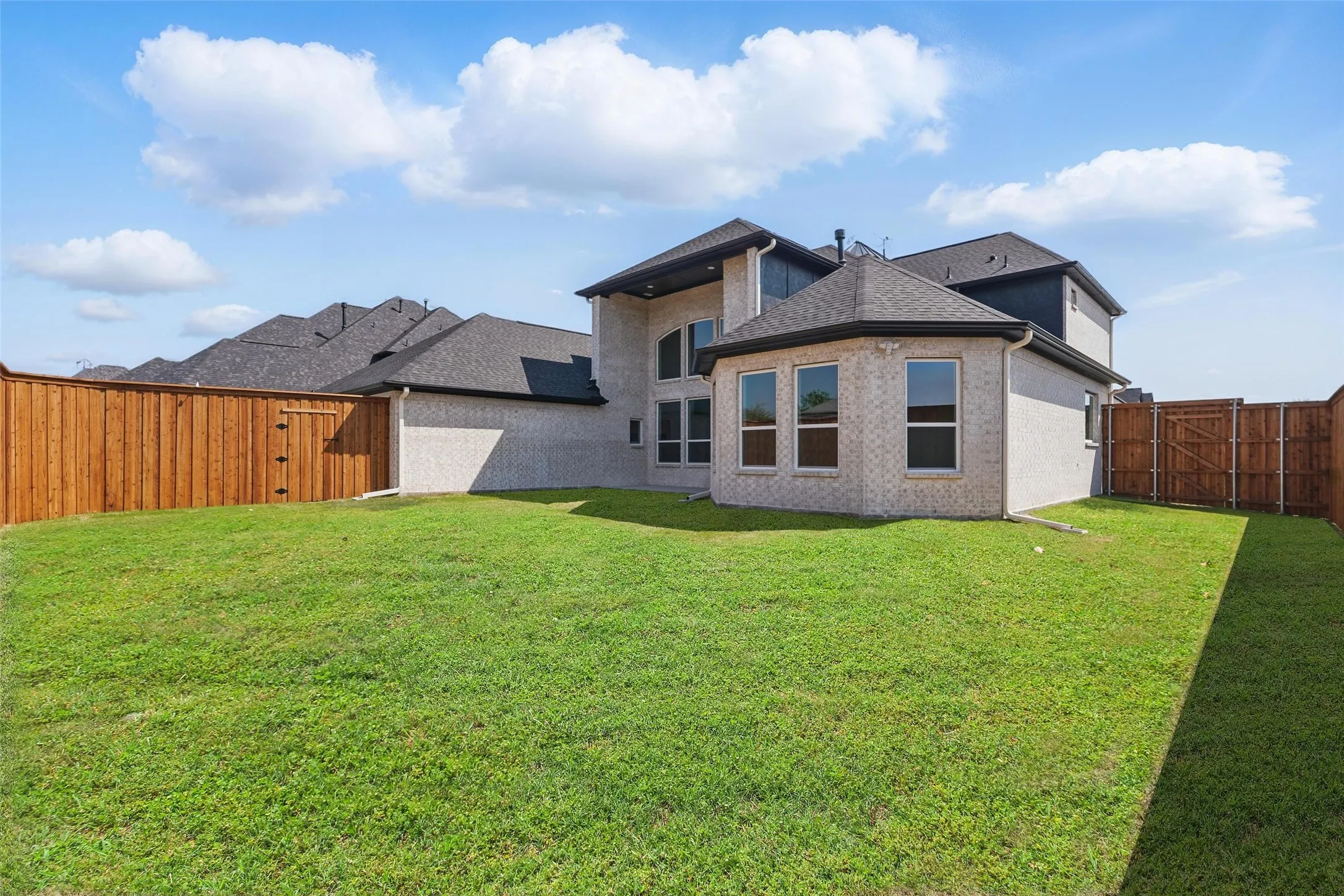 Single Family Residence For Sale in Collin County , 2609 Elaine Drive, Wylie, Texas 75098, 5 Bedroom, 6 Bathroom, 3 Garage spaces, 5,143 Sqft, built in 2025, mls#21377859, Real Estate Agent in Wylie, Homes For Sale in Collin county, Homes For Sale in Wylie, Realtor in Wylie Texas, Real Estate Brokerage Independent Realty Texas, Luminita Cordes Realtor
