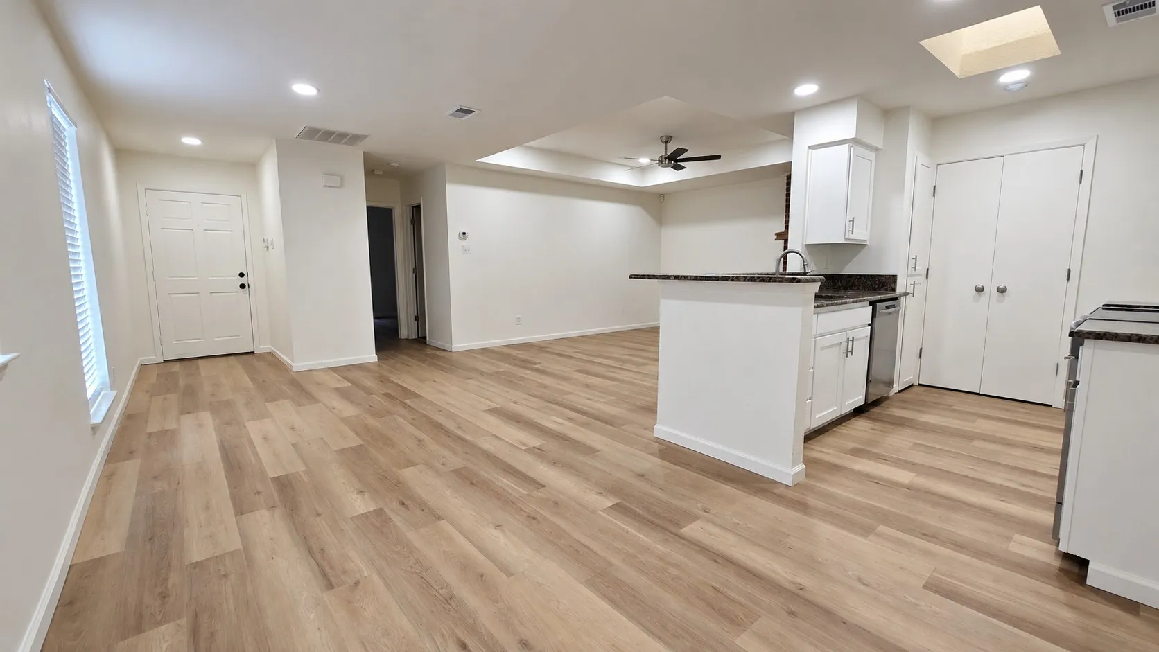 Duplex For Rent in Collin County , 8897 Marilyn Drive, Frisco, Texas 75033, 2 Bedroom, 2 Bathroom, Garage spaces, 1,014 Sqft, built in 1983, mls#21378096, Real Estate Agent in Frisco, Homes For Rent in Collin county, Homes For Rent in Frisco, Realtor in Frisco Texas, Real Estate Brokerage Independent Realty Texas, Luminita Cordes Realtor