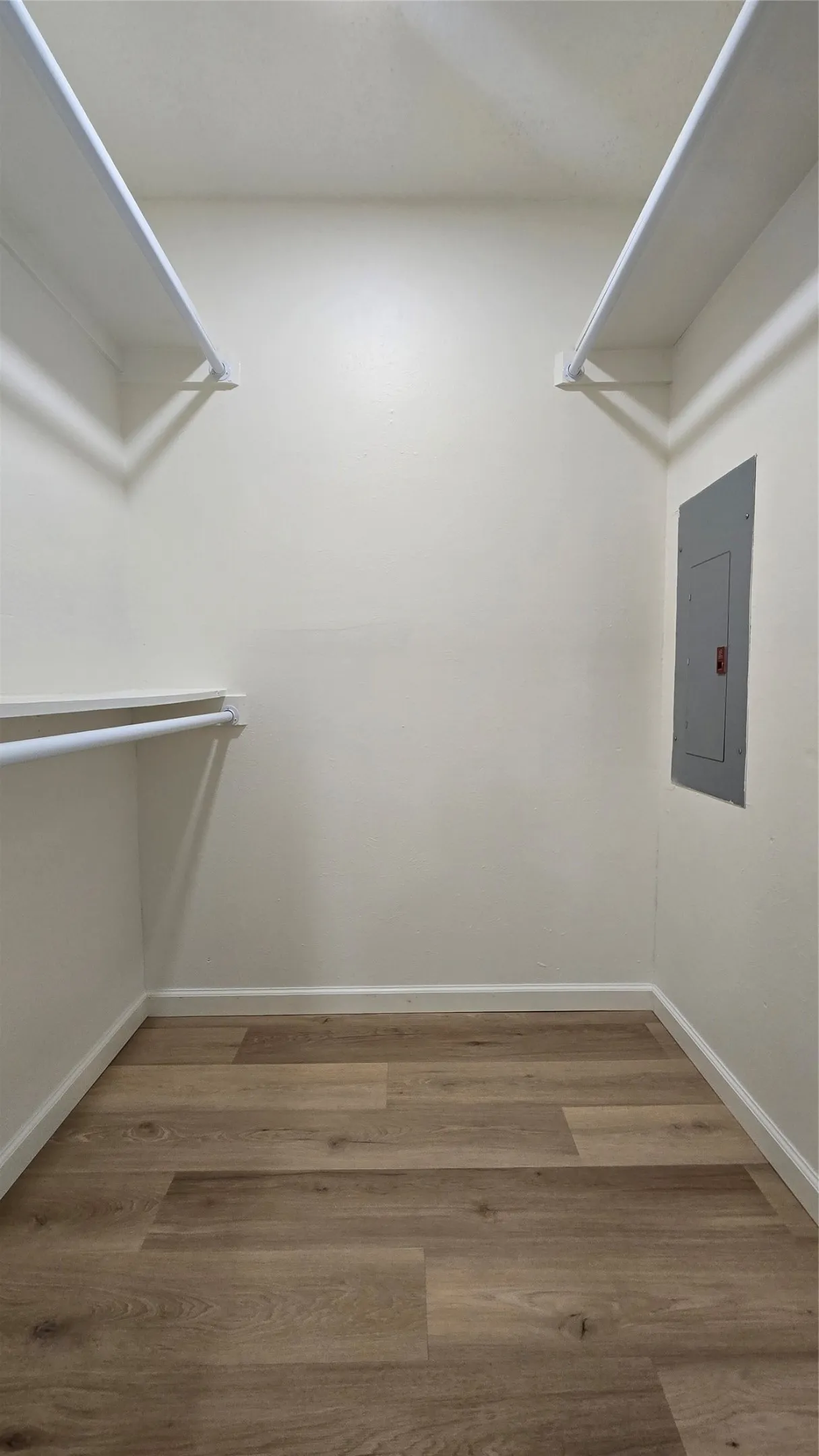 Duplex For Rent in Collin County , 8897 Marilyn Drive, Frisco, Texas 75033, 2 Bedroom, 2 Bathroom, Garage spaces, 1,014 Sqft, built in 1983, mls#21378096, Real Estate Agent in Frisco, Homes For Rent in Collin county, Homes For Rent in Frisco, Realtor in Frisco Texas, Real Estate Brokerage Independent Realty Texas, Luminita Cordes Realtor