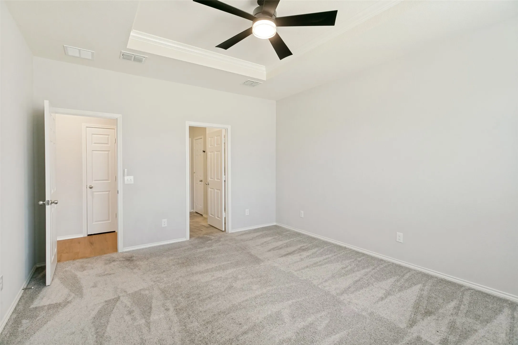 Single Family Residence For Sale in Tarrant County , 5612 Apple Grove Way, Fort Worth, Texas 76123, 3 Bedroom, 2 Bathroom, 2 Garage spaces, 1,681 Sqft, built in 2021, mls#21378103, Real Estate Agent in Fort Worth, Homes For Sale in Tarrant county, Homes For Sale in Fort Worth, Realtor in Fort Worth Texas, Real Estate Brokerage Independent Realty Texas, Luminita Cordes Realtor
