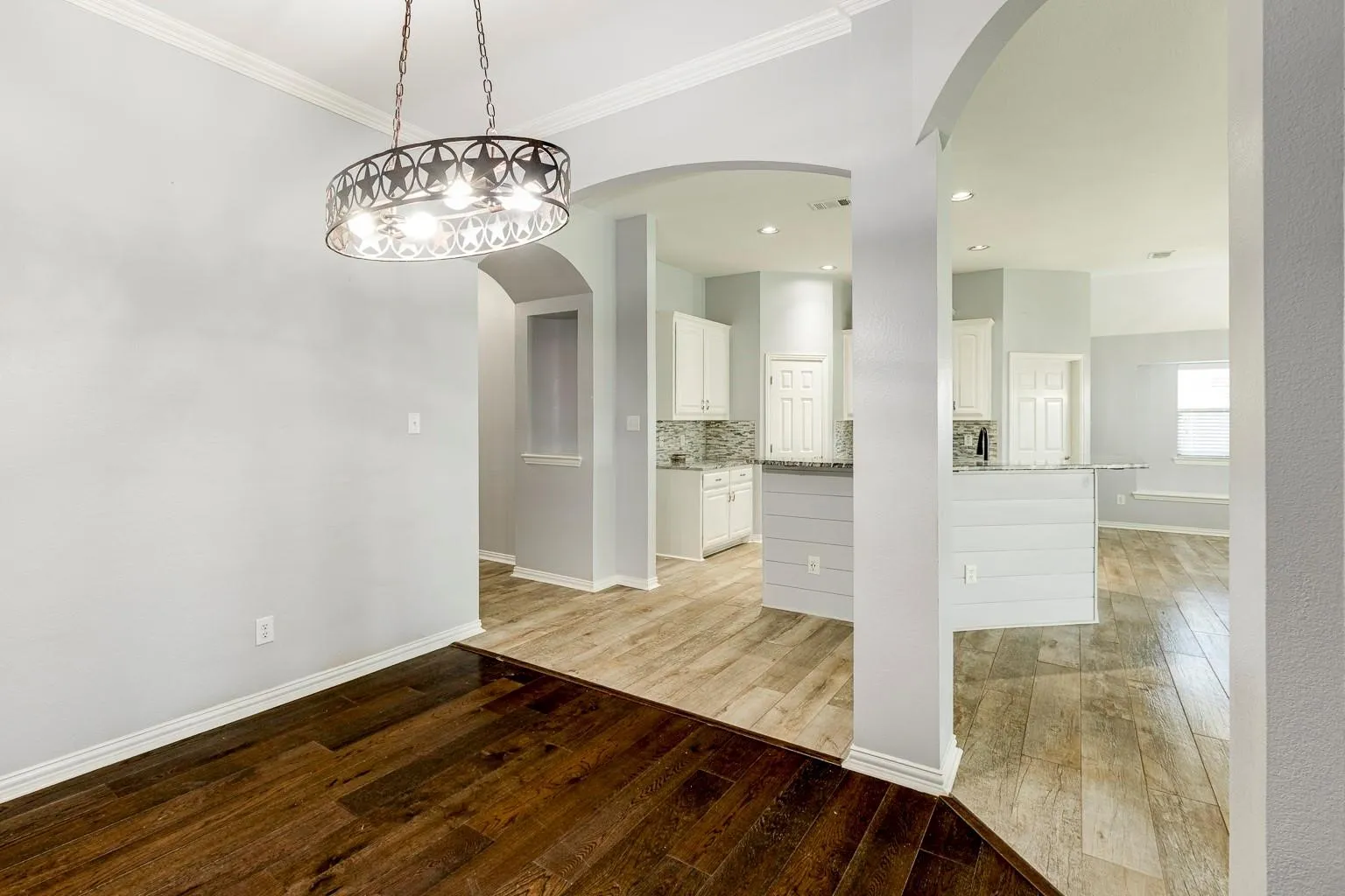 Single Family Residence For Sale in Kaufman County , 107 Harvest Way, Crandall, Texas 75114, 4 Bedroom, 2 Bathroom, 2 Garage spaces, 2,022 Sqft, built in 2010, mls#21378136, Real Estate Agent in Crandall, Homes For Sale in Kaufman county, Homes For Sale in Crandall, Realtor in Crandall Texas, Real Estate Brokerage Independent Realty Texas, Luminita Cordes Realtor