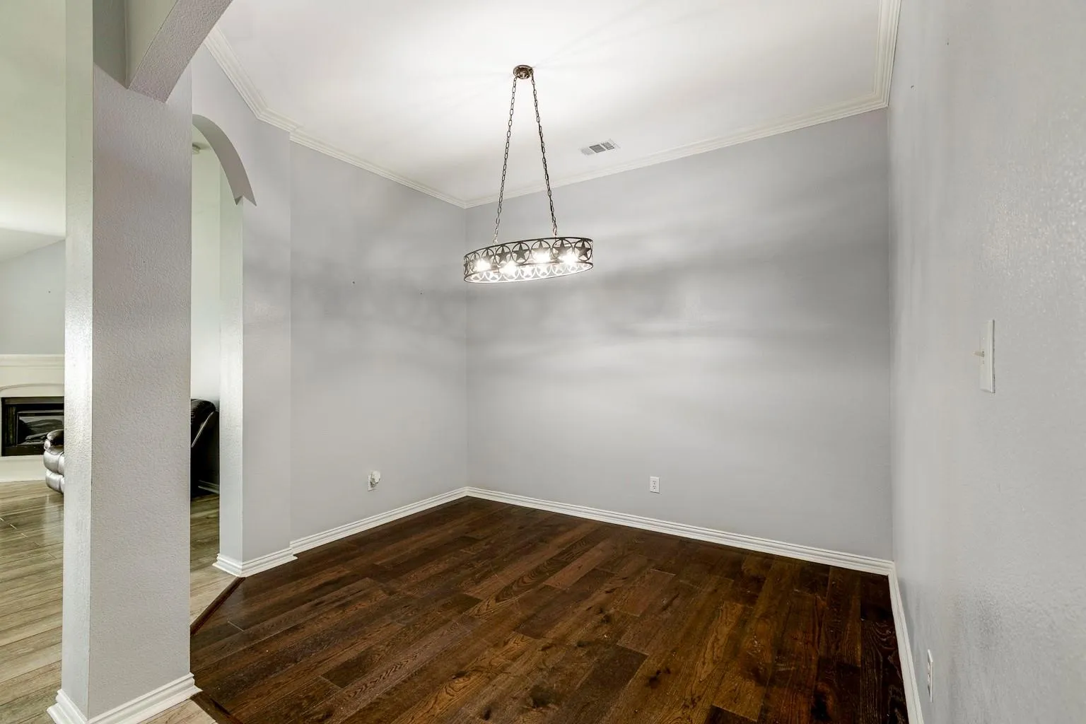 Single Family Residence For Sale in Kaufman County , 107 Harvest Way, Crandall, Texas 75114, 4 Bedroom, 2 Bathroom, 2 Garage spaces, 2,022 Sqft, built in 2010, mls#21378136, Real Estate Agent in Crandall, Homes For Sale in Kaufman county, Homes For Sale in Crandall, Realtor in Crandall Texas, Real Estate Brokerage Independent Realty Texas, Luminita Cordes Realtor