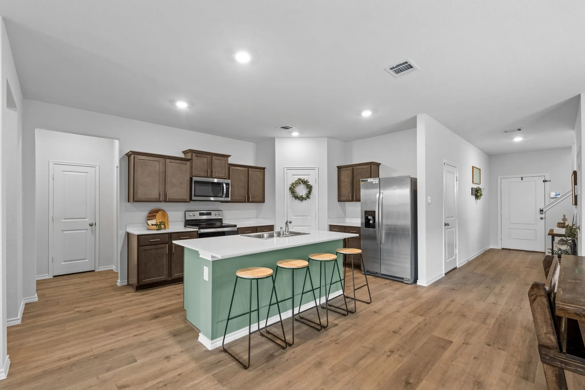 Single Family Residence For Sale in Collin County , 919 Sunrise Lane, Royse City, Texas 75189, 5 Bedroom, 3 Bathroom, 2 Garage spaces, 2,548 Sqft, built in 2023, mls#21378138, Real Estate Agent in Royse City, Homes For Sale in Collin county, Homes For Sale in Royse City, Realtor in Royse City Texas, Real Estate Brokerage Independent Realty Texas, Luminita Cordes Realtor