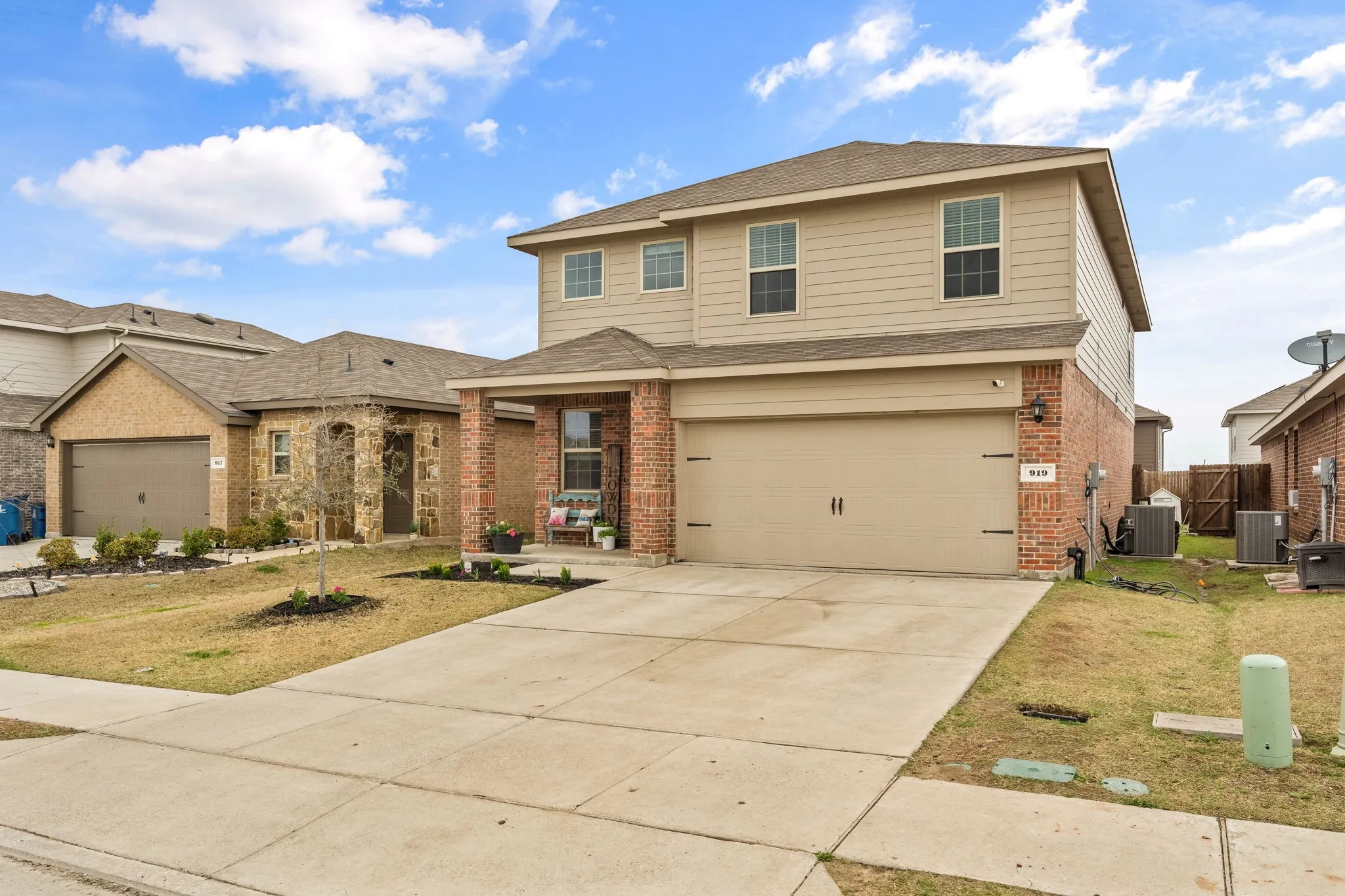 Single Family Residence For Sale in Collin County , 919 Sunrise Lane, Royse City, Texas 75189, 5 Bedroom, 3 Bathroom, 2 Garage spaces, 2,548 Sqft, built in 2023, mls#21378138, Real Estate Agent in Royse City, Homes For Sale in Collin county, Homes For Sale in Royse City, Realtor in Royse City Texas, Real Estate Brokerage Independent Realty Texas, Luminita Cordes Realtor