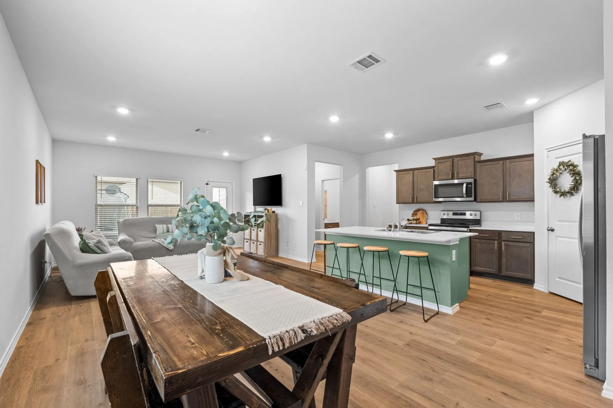 Single Family Residence For Sale in Collin County , 919 Sunrise Lane, Royse City, Texas 75189, 5 Bedroom, 3 Bathroom, 2 Garage spaces, 2,548 Sqft, built in 2023, mls#21378138, Real Estate Agent in Royse City, Homes For Sale in Collin county, Homes For Sale in Royse City, Realtor in Royse City Texas, Real Estate Brokerage Independent Realty Texas, Luminita Cordes Realtor