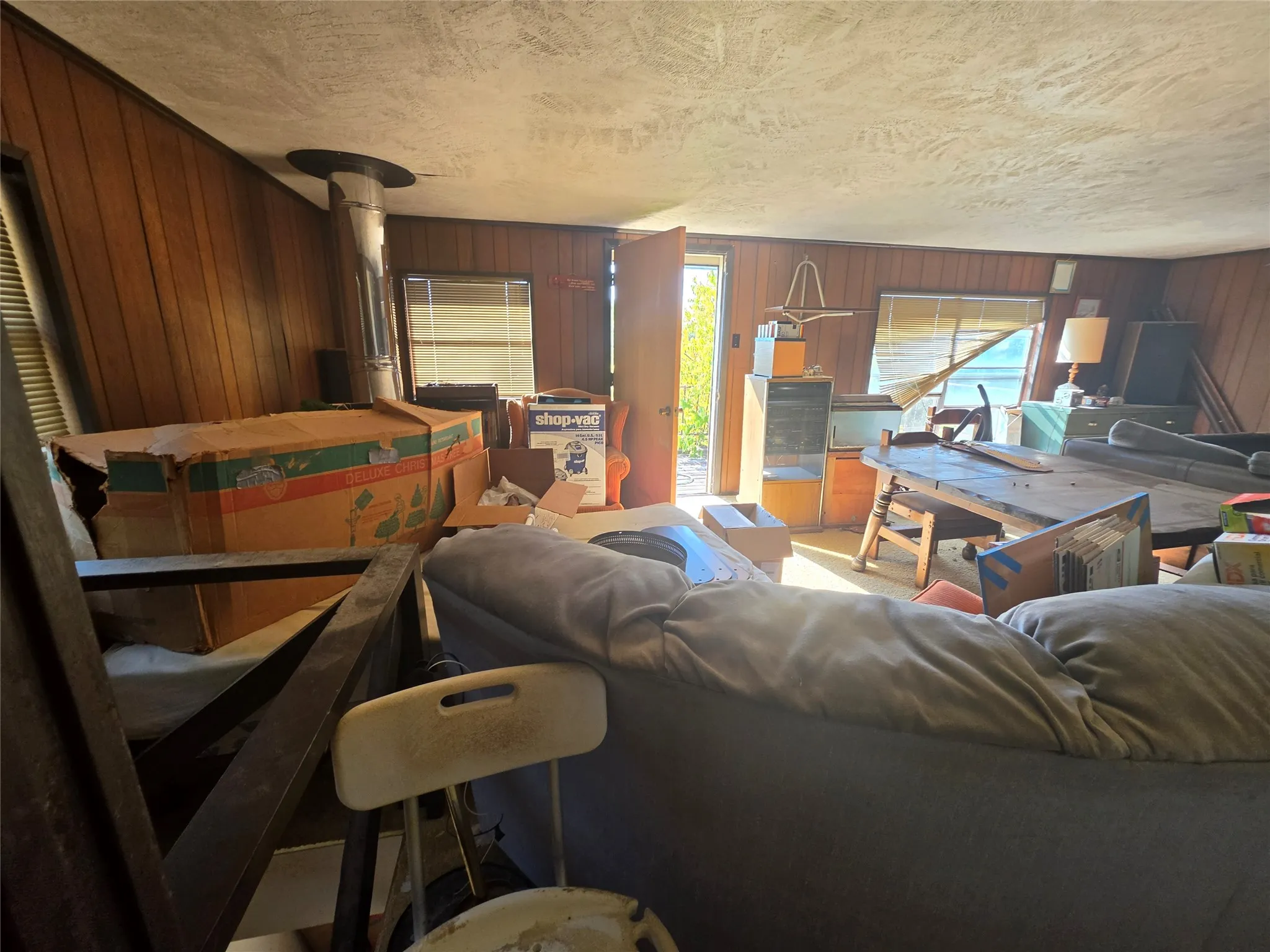 Single Family Residence For Sale in Hood County , 613 Apollo Court, Granbury, Texas 76049, 2 Bedroom, 2 Bathroom, Garage spaces, 1,250 Sqft, built in 1973, mls#21377470, Real Estate Agent in Granbury, Homes For Sale in Hood county, Homes For Sale in Granbury, Realtor in Granbury Texas, Real Estate Brokerage Independent Realty Texas, Luminita Cordes Realtor