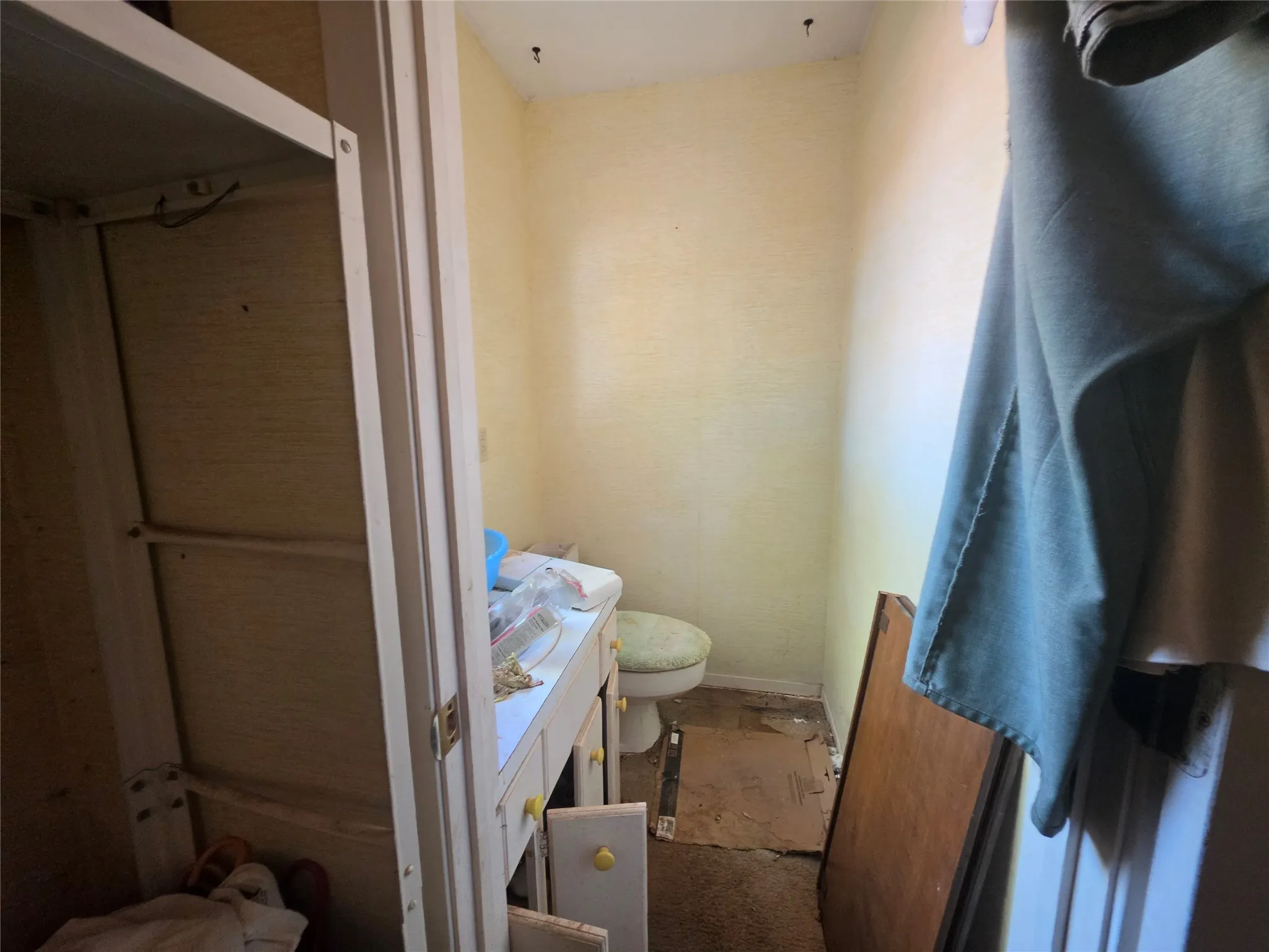 Single Family Residence For Sale in Hood County , 613 Apollo Court, Granbury, Texas 76049, 2 Bedroom, 2 Bathroom, Garage spaces, 1,250 Sqft, built in 1973, mls#21377470, Real Estate Agent in Granbury, Homes For Sale in Hood county, Homes For Sale in Granbury, Realtor in Granbury Texas, Real Estate Brokerage Independent Realty Texas, Luminita Cordes Realtor