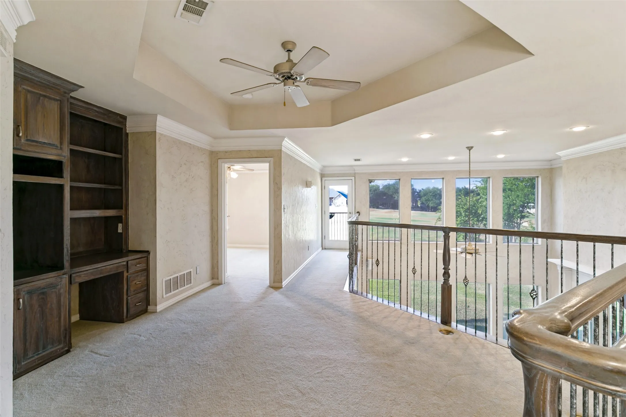 Single Family Residence For Sale in Tarrant County , 865 Thomas Crossing Drive, Fort Worth, Texas 76028, 4 Bedroom, 3 Bathroom, 3 Garage spaces, 3,371 Sqft, built in 1999, mls#21376531, Real Estate Agent in Fort Worth, Homes For Sale in Tarrant county, Homes For Sale in Fort Worth, Realtor in Fort Worth Texas, Real Estate Brokerage Independent Realty Texas, Luminita Cordes Realtor