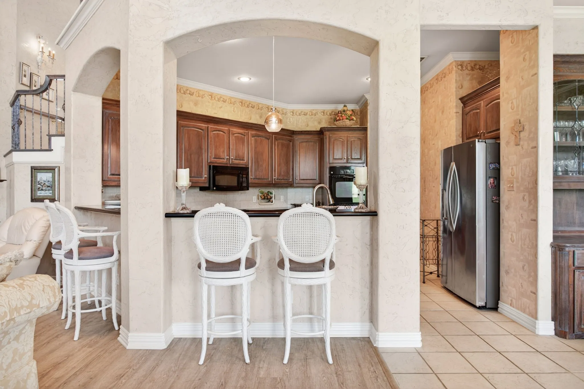 Single Family Residence For Sale in Tarrant County , 865 Thomas Crossing Drive, Fort Worth, Texas 76028, 4 Bedroom, 3 Bathroom, 3 Garage spaces, 3,371 Sqft, built in 1999, mls#21376531, Real Estate Agent in Fort Worth, Homes For Sale in Tarrant county, Homes For Sale in Fort Worth, Realtor in Fort Worth Texas, Real Estate Brokerage Independent Realty Texas, Luminita Cordes Realtor