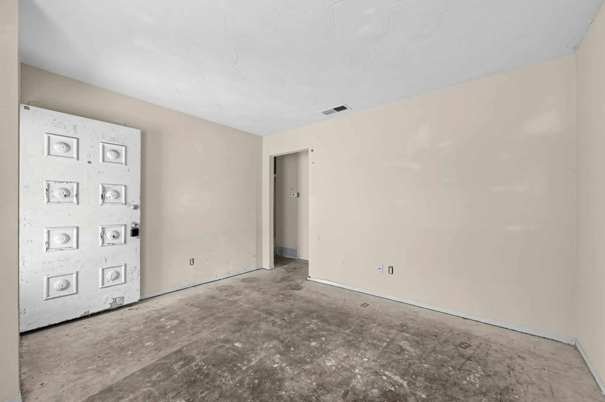 Single Family Residence For Sale in Dallas County , 4604 Navajo Trail, Balch Springs, Texas 75180, 3 Bedroom, 2 Bathroom, 2 Garage spaces, 1,102 Sqft, built in 1966, mls#21378100, Real Estate Agent in Balch Springs, Homes For Sale in Dallas county, Homes For Sale in Balch Springs, Realtor in Balch Springs Texas, Real Estate Brokerage Independent Realty Texas, Luminita Cordes Realtor
