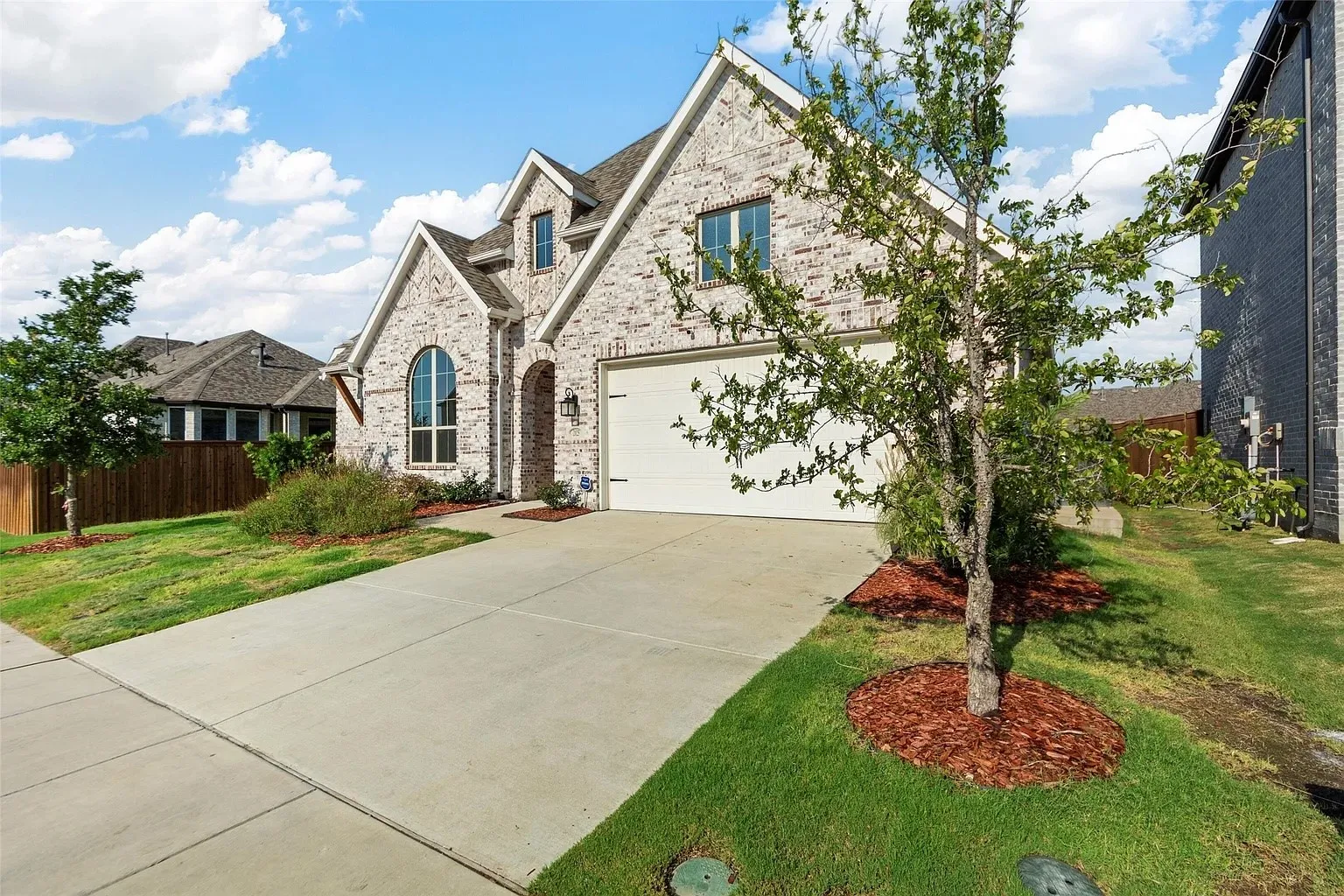Single Family Residence For Rent in Collin County , 2025 St Andrews Drive, Celina, Texas 75009, 4 Bedroom, 3 Bathroom, 2 Garage spaces, 2,867 Sqft, built in 2020, mls#21378102, Real Estate Agent in Celina, Homes For Rent in Collin county, Homes For Rent in Celina, Realtor in Celina Texas, Real Estate Brokerage Independent Realty Texas, Luminita Cordes Realtor