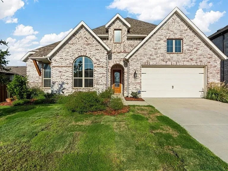 Single Family Residence For Rent in Collin County , 2025 St Andrews Drive, Celina, Texas 75009, 4 Bedroom, 3 Bathroom, 2 Garage spaces, 2,867 Sqft, built in 2020, mls#21378102, Real Estate Agent in Celina, Homes For Rent in Collin county, Homes For Rent in Celina, Realtor in Celina Texas, Real Estate Brokerage Independent Realty Texas, Luminita Cordes Realtor