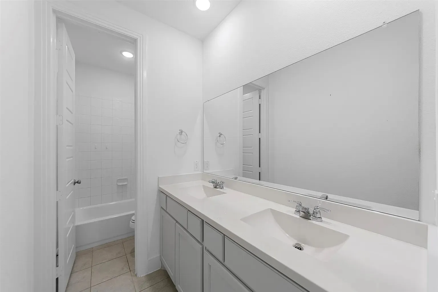 Single Family Residence For Rent in Collin County , 2025 St Andrews Drive, Celina, Texas 75009, 4 Bedroom, 3 Bathroom, 2 Garage spaces, 2,867 Sqft, built in 2020, mls#21378102, Real Estate Agent in Celina, Homes For Rent in Collin county, Homes For Rent in Celina, Realtor in Celina Texas, Real Estate Brokerage Independent Realty Texas, Luminita Cordes Realtor