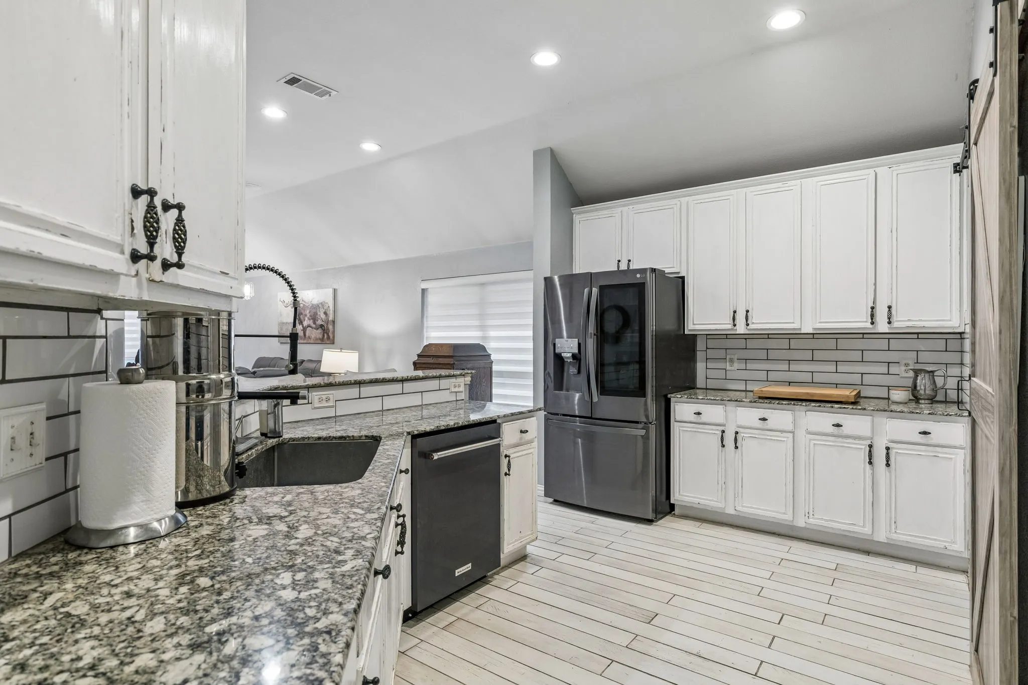 Single Family Residence For Sale in Collin County , 5301 Binbranch Lane, Mc Kinney, Texas 75071, 3 Bedroom, 2 Bathroom, 2 Garage spaces, 2,285 Sqft, built in 2005, mls#21366581, Real Estate Agent in Mc Kinney, Homes For Sale in Collin county, Homes For Sale in Mc Kinney, Realtor in Mc Kinney Texas, Real Estate Brokerage Independent Realty Texas, Luminita Cordes Realtor