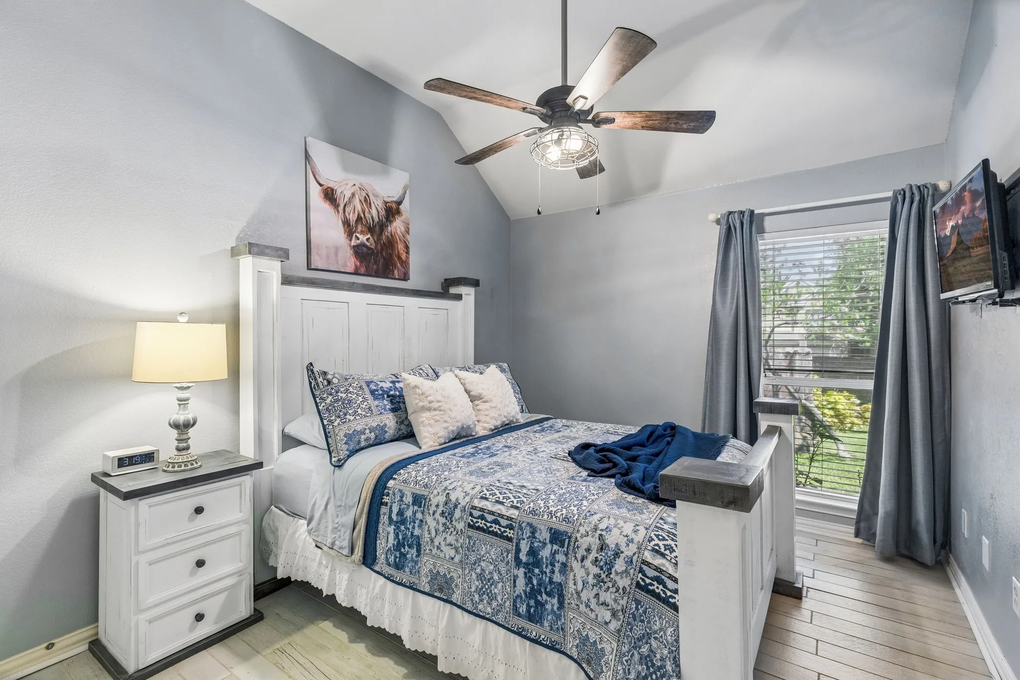 Single Family Residence For Sale in Collin County , 5301 Binbranch Lane, Mc Kinney, Texas 75071, 3 Bedroom, 2 Bathroom, 2 Garage spaces, 2,285 Sqft, built in 2005, mls#21366581, Real Estate Agent in Mc Kinney, Homes For Sale in Collin county, Homes For Sale in Mc Kinney, Realtor in Mc Kinney Texas, Real Estate Brokerage Independent Realty Texas, Luminita Cordes Realtor