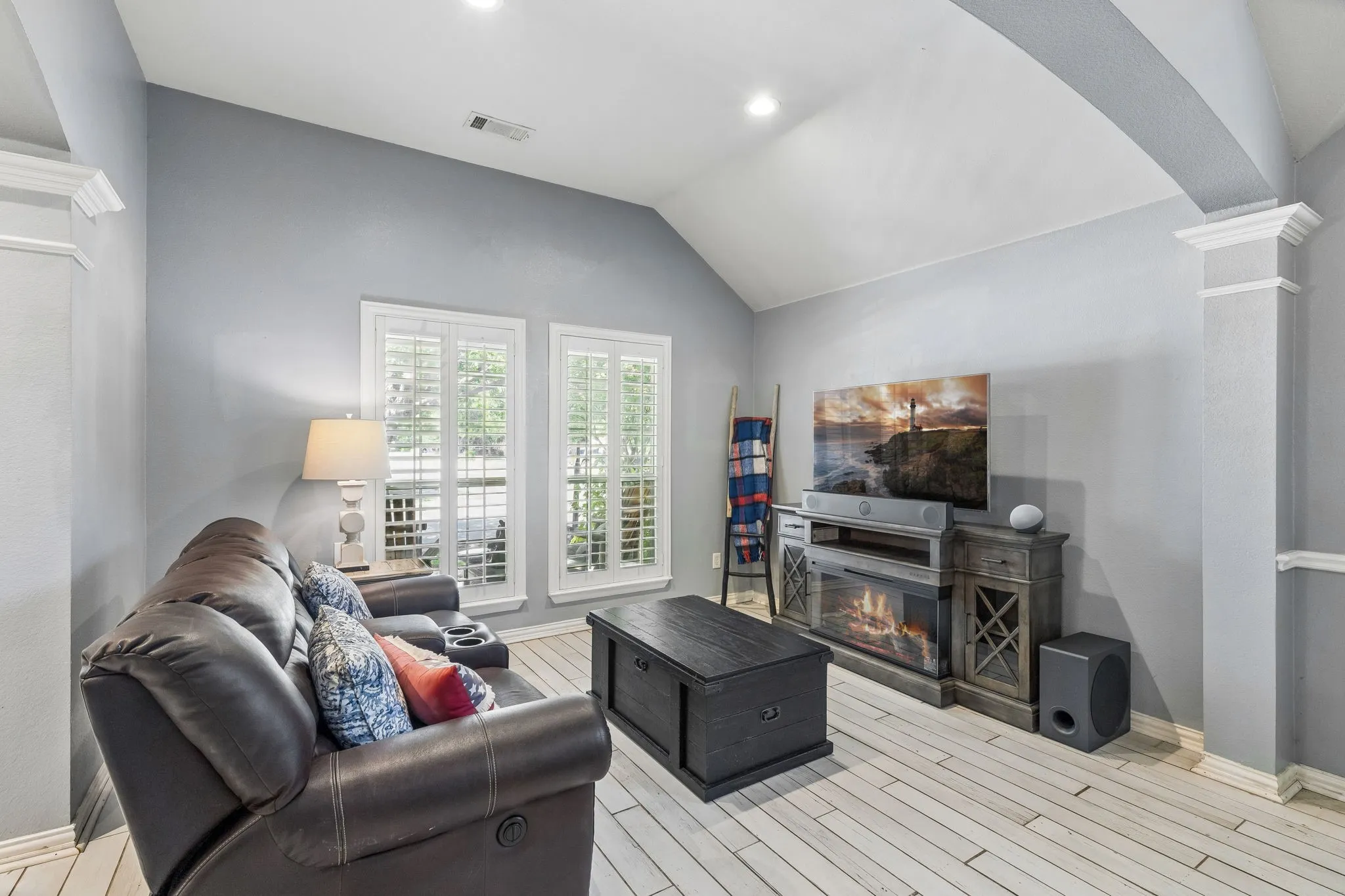 Single Family Residence For Sale in Collin County , 5301 Binbranch Lane, Mc Kinney, Texas 75071, 3 Bedroom, 2 Bathroom, 2 Garage spaces, 2,285 Sqft, built in 2005, mls#21366581, Real Estate Agent in Mc Kinney, Homes For Sale in Collin county, Homes For Sale in Mc Kinney, Realtor in Mc Kinney Texas, Real Estate Brokerage Independent Realty Texas, Luminita Cordes Realtor