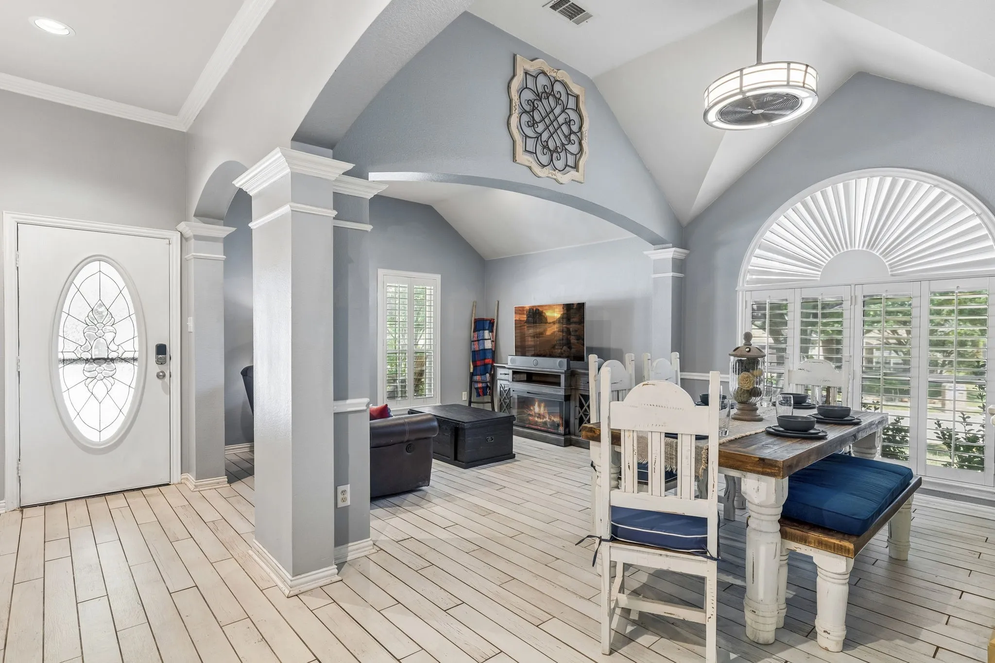 Single Family Residence For Sale in Collin County , 5301 Binbranch Lane, Mc Kinney, Texas 75071, 3 Bedroom, 2 Bathroom, 2 Garage spaces, 2,285 Sqft, built in 2005, mls#21366581, Real Estate Agent in Mc Kinney, Homes For Sale in Collin county, Homes For Sale in Mc Kinney, Realtor in Mc Kinney Texas, Real Estate Brokerage Independent Realty Texas, Luminita Cordes Realtor