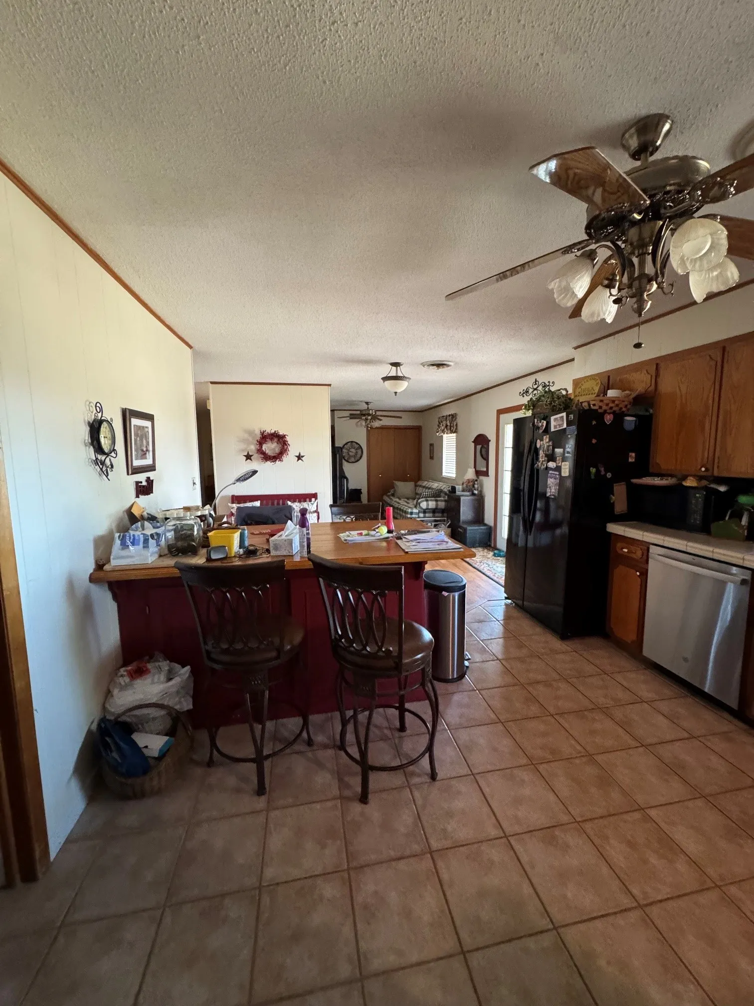 Single Family Residence For Sale in Hardeman County , 20 Elbert Heights Street, Quanah, Texas 79252, 3 Bedroom, 2 Bathroom, Garage spaces, 2,415 Sqft, built in 1965, mls#21378147, Real Estate Agent in Quanah, Homes For Sale in Hardeman county, Homes For Sale in Quanah, Realtor in Quanah Texas, Real Estate Brokerage Independent Realty Texas, Luminita Cordes Realtor