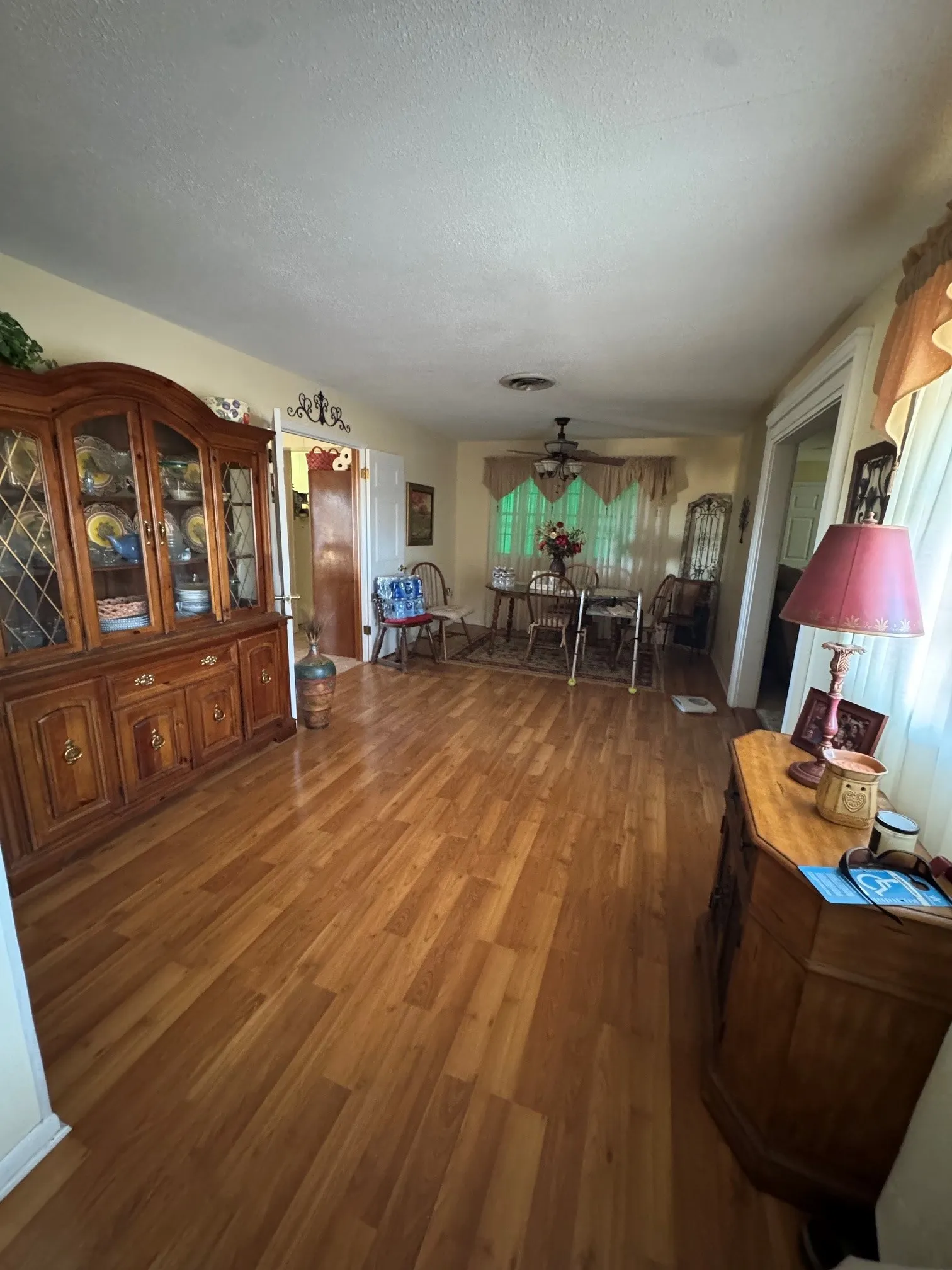 Single Family Residence For Sale in Hardeman County , 20 Elbert Heights Street, Quanah, Texas 79252, 3 Bedroom, 2 Bathroom, Garage spaces, 2,415 Sqft, built in 1965, mls#21378147, Real Estate Agent in Quanah, Homes For Sale in Hardeman county, Homes For Sale in Quanah, Realtor in Quanah Texas, Real Estate Brokerage Independent Realty Texas, Luminita Cordes Realtor