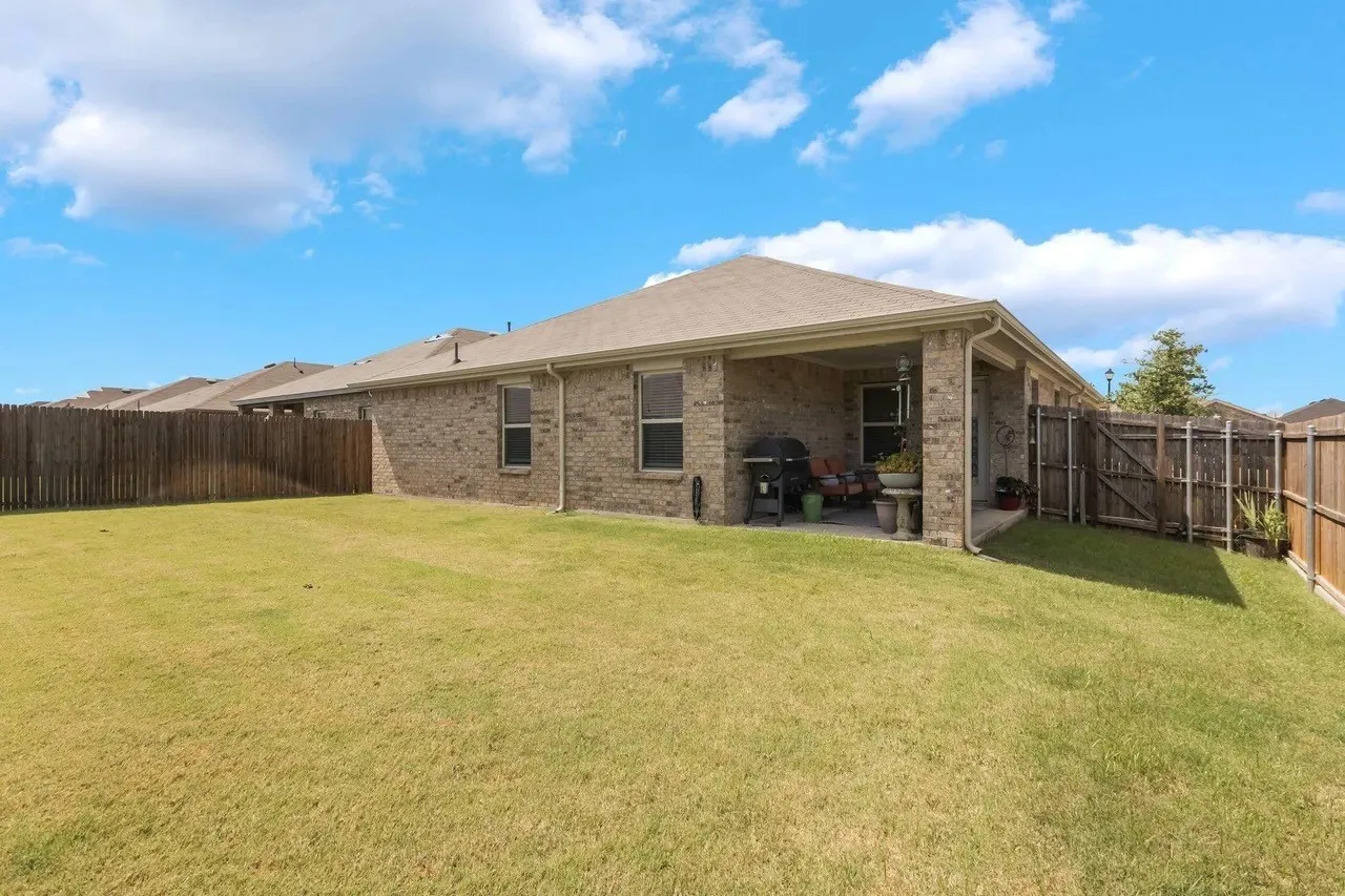 Single Family Residence For Rent in Hunt County , 2952 Goodrich Street, Royse City, Texas 75189, 4 Bedroom, 2 Bathroom, 2 Garage spaces, 2,087 Sqft, built in 2021, mls#21378148, Real Estate Agent in Royse City, Homes For Rent in Hunt county, Homes For Rent in Royse City, Realtor in Royse City Texas, Real Estate Brokerage Independent Realty Texas, Luminita Cordes Realtor