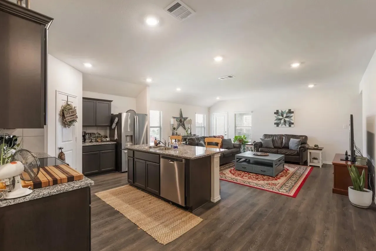 Single Family Residence For Rent in Hunt County , 2952 Goodrich Street, Royse City, Texas 75189, 4 Bedroom, 2 Bathroom, 2 Garage spaces, 2,087 Sqft, built in 2021, mls#21378148, Real Estate Agent in Royse City, Homes For Rent in Hunt county, Homes For Rent in Royse City, Realtor in Royse City Texas, Real Estate Brokerage Independent Realty Texas, Luminita Cordes Realtor