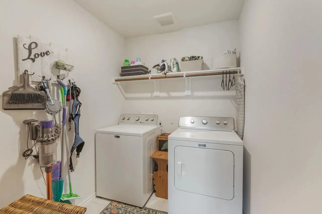 Single Family Residence For Rent in Hunt County , 2952 Goodrich Street, Royse City, Texas 75189, 4 Bedroom, 2 Bathroom, 2 Garage spaces, 2,087 Sqft, built in 2021, mls#21378148, Real Estate Agent in Royse City, Homes For Rent in Hunt county, Homes For Rent in Royse City, Realtor in Royse City Texas, Real Estate Brokerage Independent Realty Texas, Luminita Cordes Realtor
