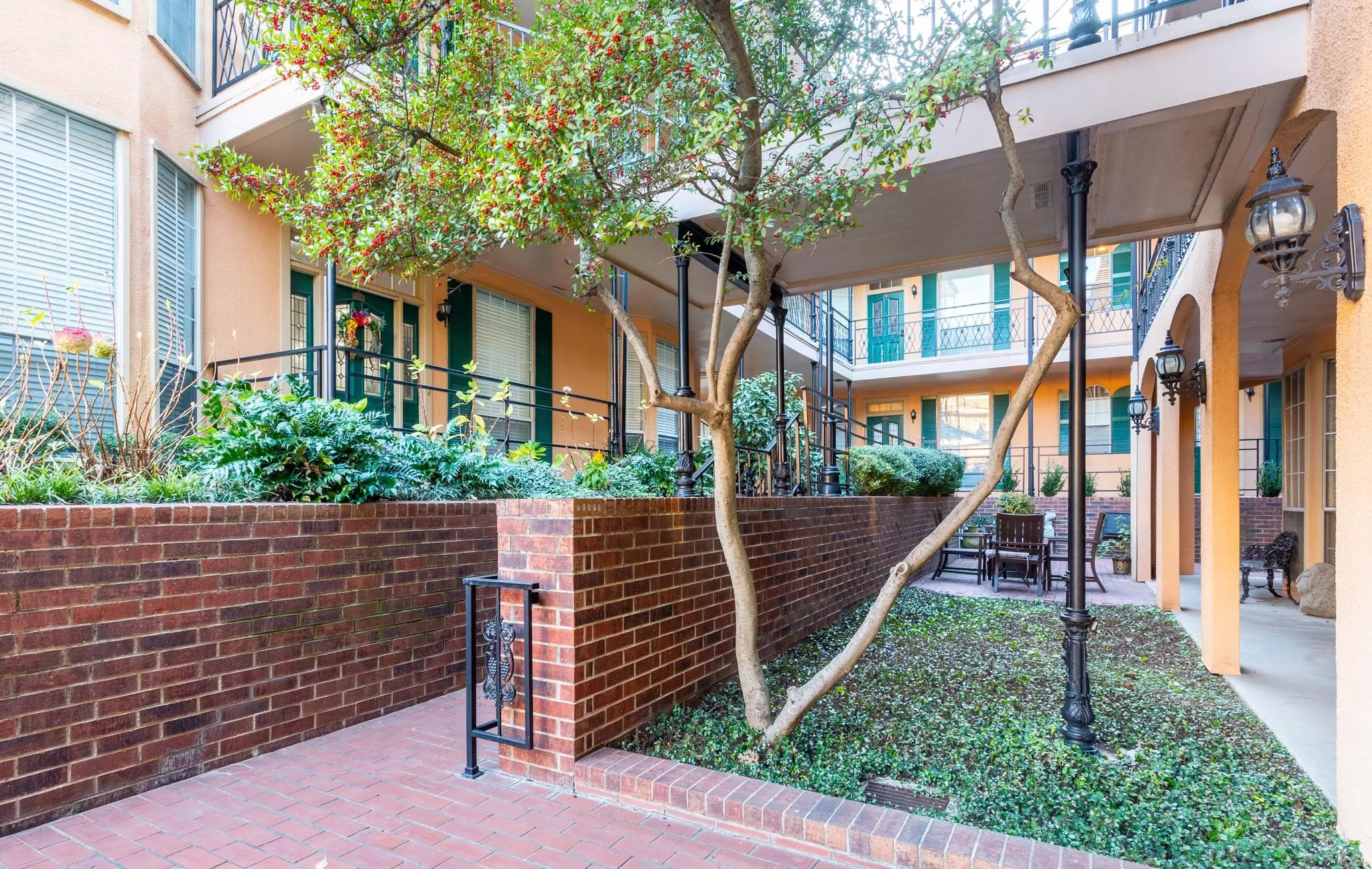Condominium For Rent in Dallas County , 6318 Richmond Avenue 2304, Dallas, Texas 75214, 2 Bedroom, 2 Bathroom, Garage spaces, 1,018 Sqft, built in 1984, mls#21362399, Real Estate Agent in Dallas, Homes For Rent in Dallas county, Homes For Rent in Dallas, Realtor in Dallas Texas, Real Estate Brokerage Independent Realty Texas, Luminita Cordes Realtor