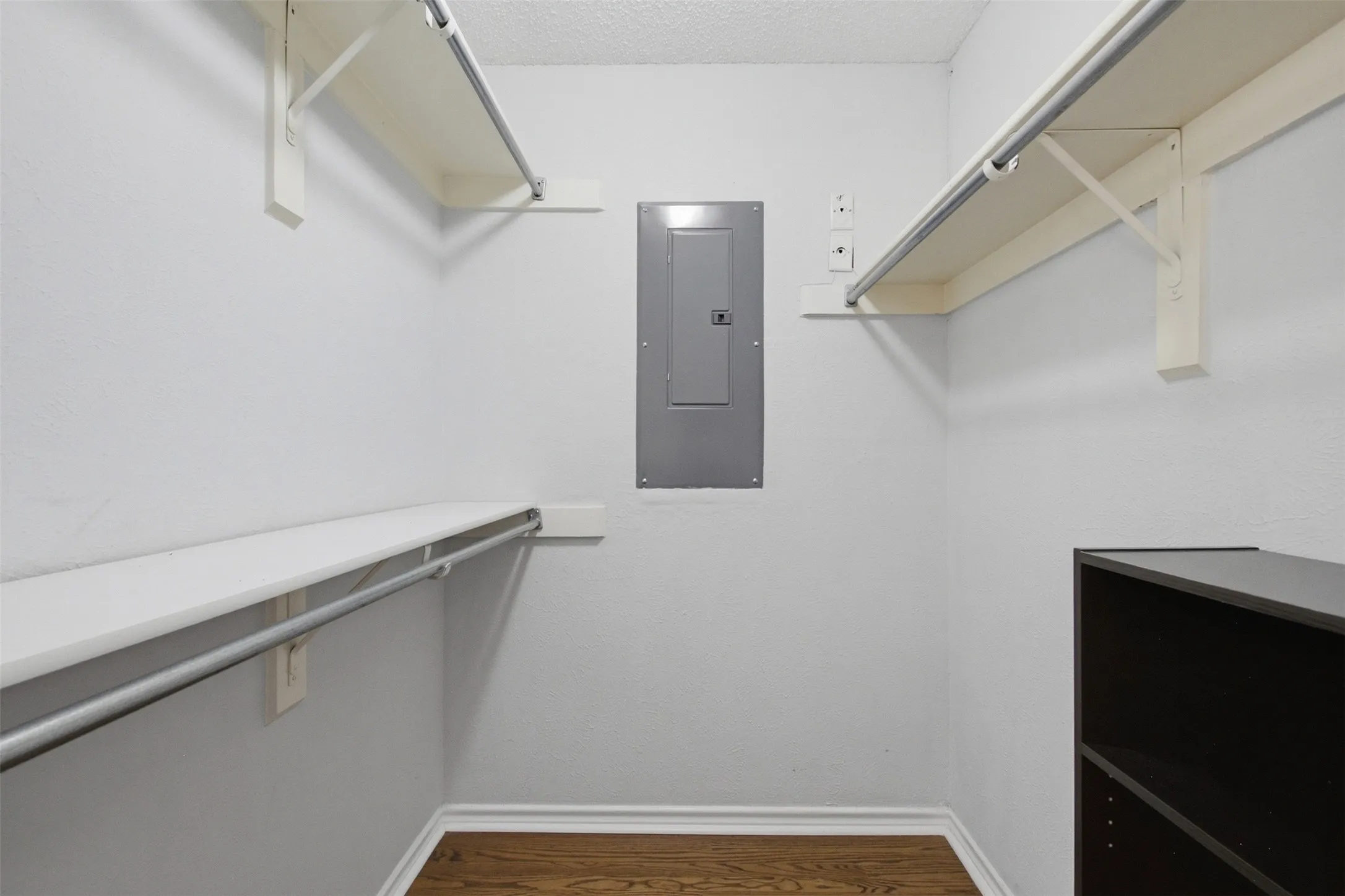 Condominium For Rent in Dallas County , 6318 Richmond Avenue 2304, Dallas, Texas 75214, 2 Bedroom, 2 Bathroom, Garage spaces, 1,018 Sqft, built in 1984, mls#21362399, Real Estate Agent in Dallas, Homes For Rent in Dallas county, Homes For Rent in Dallas, Realtor in Dallas Texas, Real Estate Brokerage Independent Realty Texas, Luminita Cordes Realtor