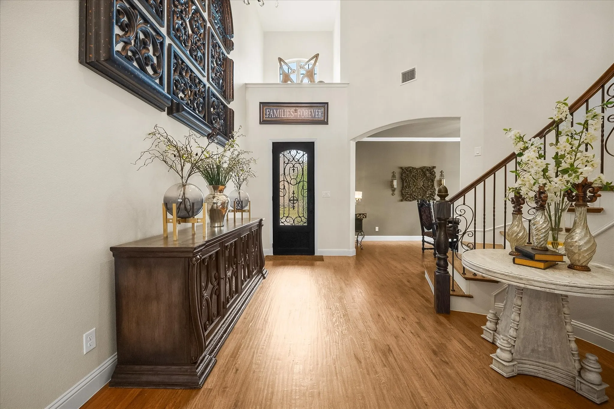 Single Family Residence For Sale in Denton County , 7288 Champagne Drive, Frisco, Texas 75034, 4 Bedroom, 5 Bathroom, 3 Garage spaces, 4,269 Sqft, built in 2015, mls#21365092, Real Estate Agent in Frisco, Homes For Sale in Denton county, Homes For Sale in Frisco, Realtor in Frisco Texas, Real Estate Brokerage Independent Realty Texas, Luminita Cordes Realtor