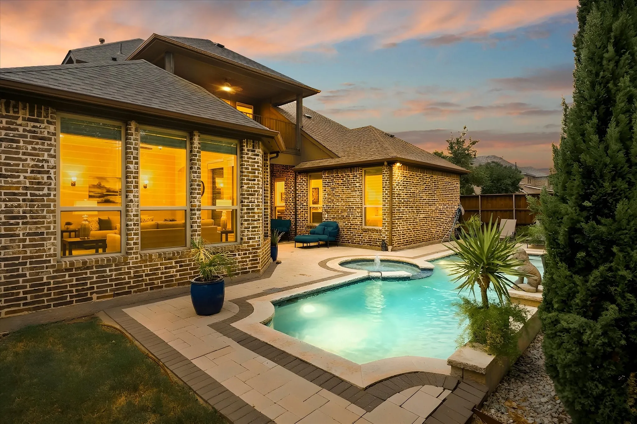 Single Family Residence For Sale in Denton County , 7288 Champagne Drive, Frisco, Texas 75034, 4 Bedroom, 5 Bathroom, 3 Garage spaces, 4,269 Sqft, built in 2015, mls#21365092, Real Estate Agent in Frisco, Homes For Sale in Denton county, Homes For Sale in Frisco, Realtor in Frisco Texas, Real Estate Brokerage Independent Realty Texas, Luminita Cordes Realtor