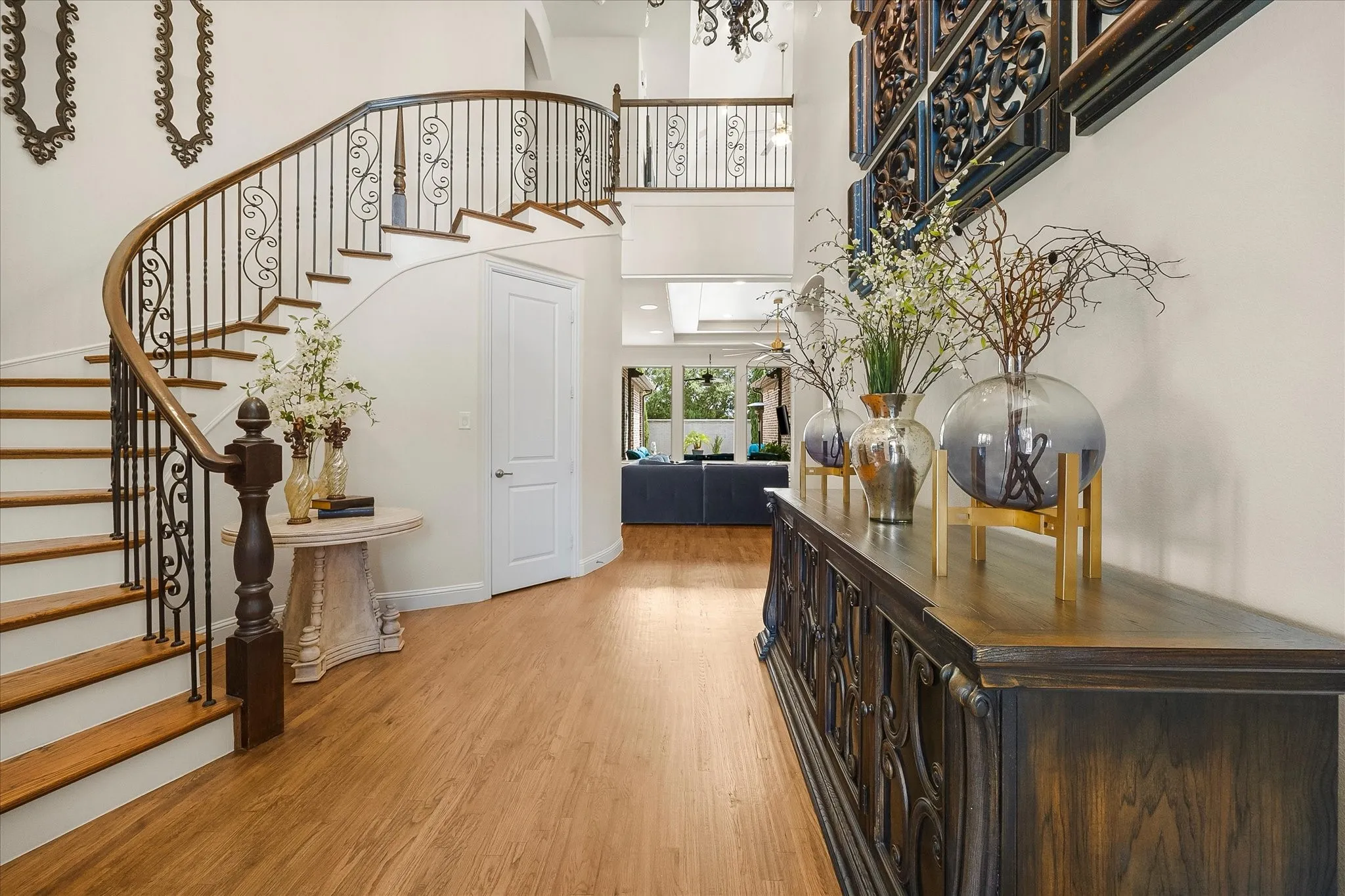 Single Family Residence For Sale in Denton County , 7288 Champagne Drive, Frisco, Texas 75034, 4 Bedroom, 5 Bathroom, 3 Garage spaces, 4,269 Sqft, built in 2015, mls#21365092, Real Estate Agent in Frisco, Homes For Sale in Denton county, Homes For Sale in Frisco, Realtor in Frisco Texas, Real Estate Brokerage Independent Realty Texas, Luminita Cordes Realtor
