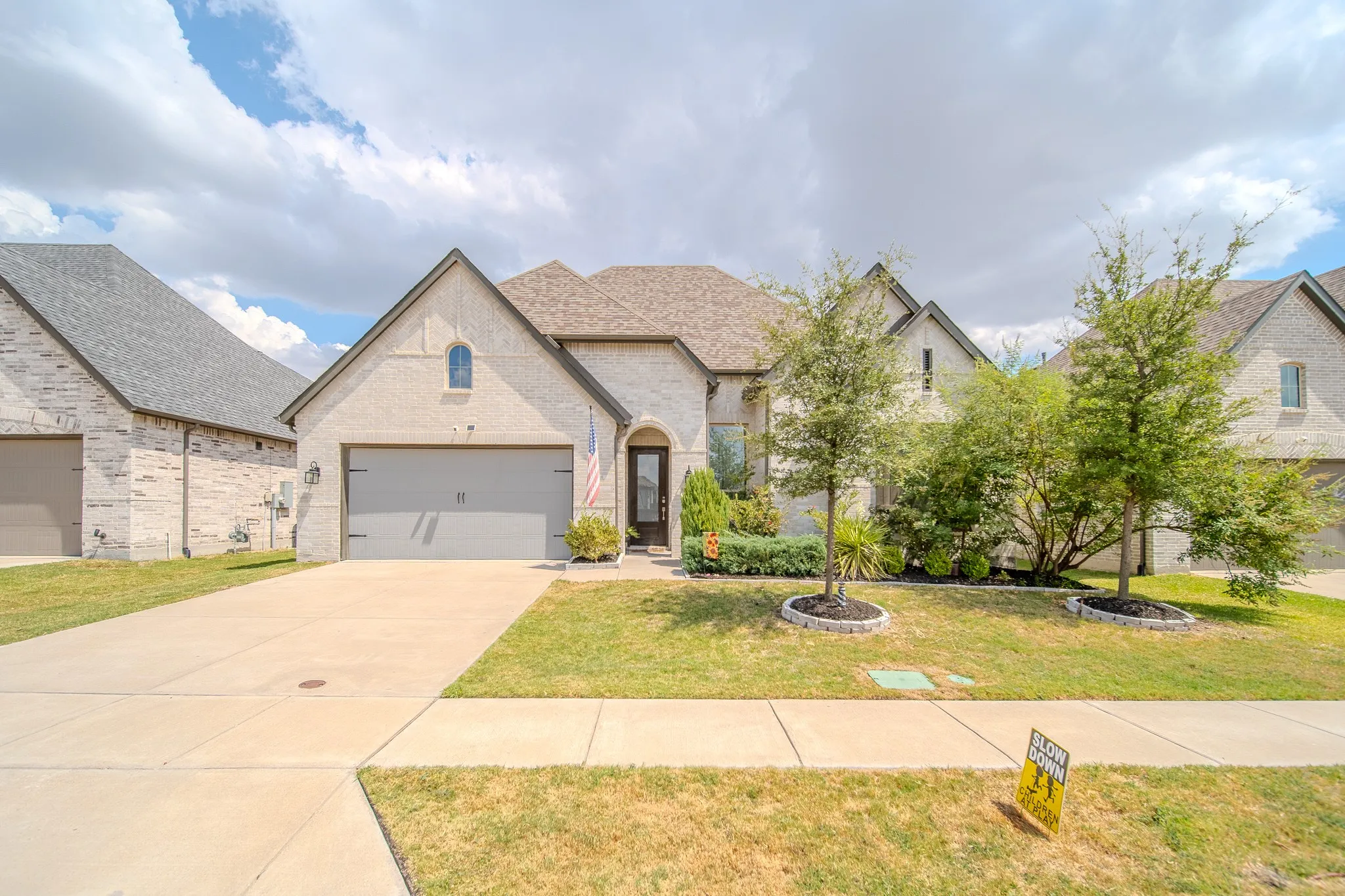 Single Family Residence For Sale in Kaufman County , 2112 Stilton Cove, Forney, Texas 75126, 4 Bedroom, 4 Bathroom, 2 Garage spaces, 2,758 Sqft, built in 2021, mls#21378144, Real Estate Agent in Forney, Homes For Sale in Kaufman county, Homes For Sale in Forney, Realtor in Forney Texas, Real Estate Brokerage Independent Realty Texas, Luminita Cordes Realtor