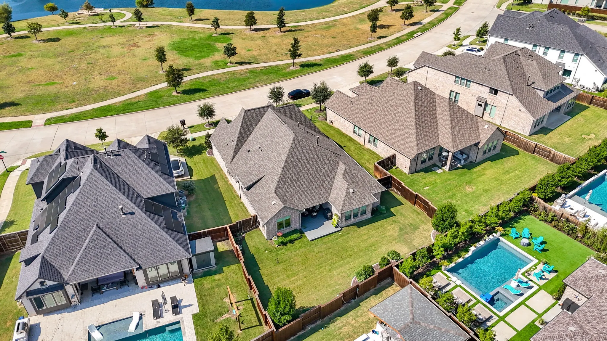 Single Family Residence For Sale in Denton County , 3900 Woodbine Lane, Prosper, Texas 75078, 4 Bedroom, 3 Bathroom, 2 Garage spaces, 2,659 Sqft, built in 2019, mls#21375382, Real Estate Agent in Prosper, Homes For Sale in Denton county, Homes For Sale in Prosper, Realtor in Prosper Texas, Real Estate Brokerage Independent Realty Texas, Luminita Cordes Realtor