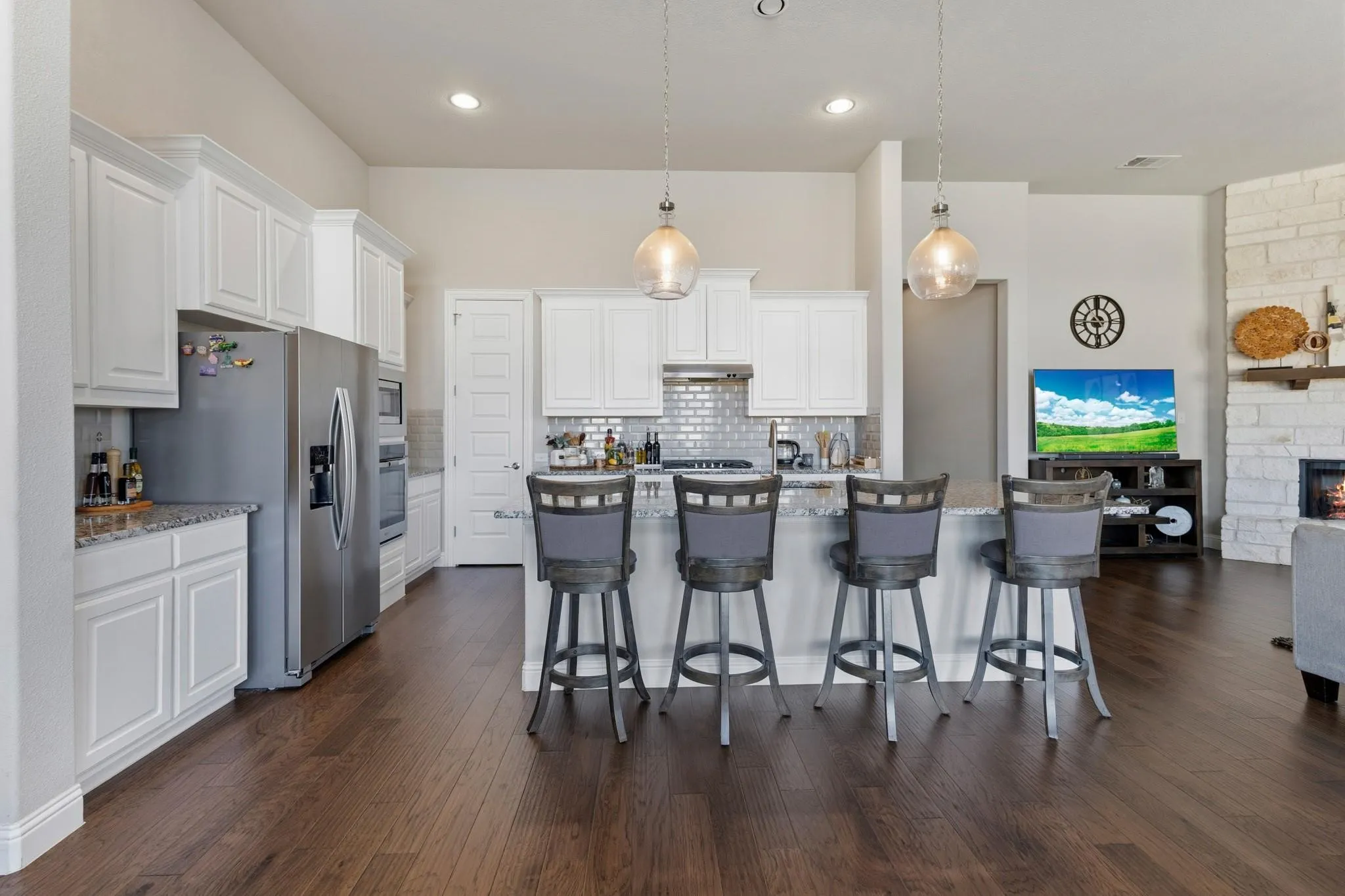 Single Family Residence For Sale in Collin County , 7309 Clear Rapids Drive, Mc Kinney, Texas 75071, 3 Bedroom, 3 Bathroom, 2 Garage spaces, 2,827 Sqft, built in 2018, mls#21373369, Real Estate Agent in Mc Kinney, Homes For Sale in Collin county, Homes For Sale in Mc Kinney, Realtor in Mc Kinney Texas, Real Estate Brokerage Independent Realty Texas, Luminita Cordes Realtor