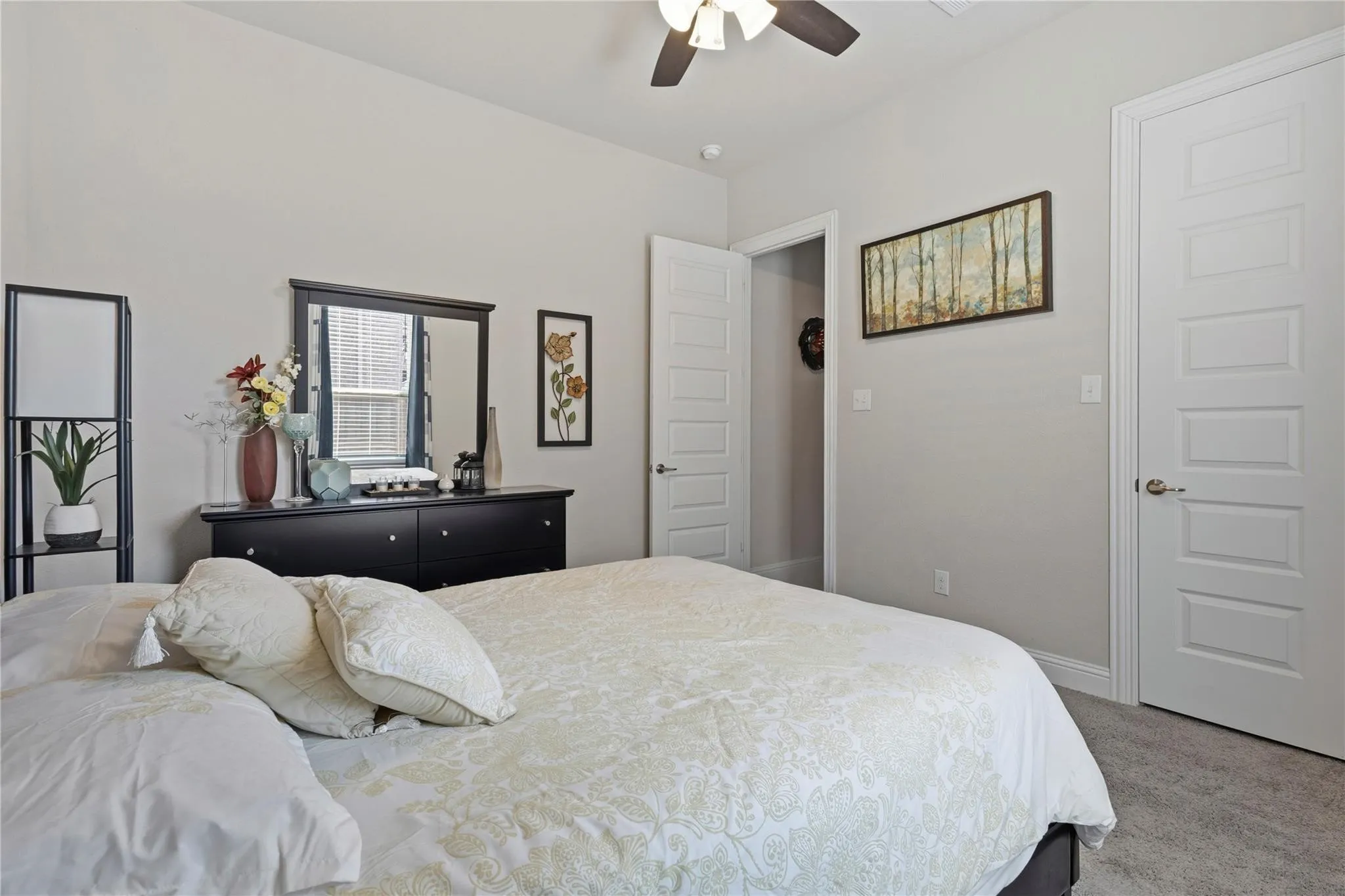 Single Family Residence For Sale in Collin County , 7309 Clear Rapids Drive, Mc Kinney, Texas 75071, 3 Bedroom, 3 Bathroom, 2 Garage spaces, 2,827 Sqft, built in 2018, mls#21373369, Real Estate Agent in Mc Kinney, Homes For Sale in Collin county, Homes For Sale in Mc Kinney, Realtor in Mc Kinney Texas, Real Estate Brokerage Independent Realty Texas, Luminita Cordes Realtor