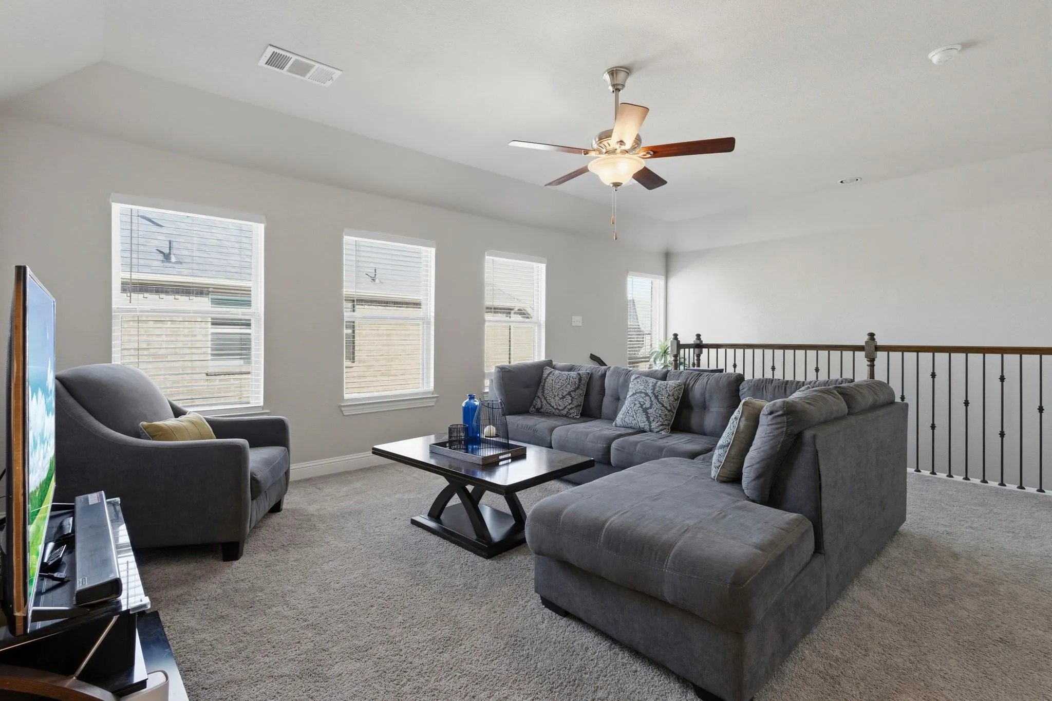 Single Family Residence For Sale in Collin County , 7309 Clear Rapids Drive, Mc Kinney, Texas 75071, 3 Bedroom, 3 Bathroom, 2 Garage spaces, 2,827 Sqft, built in 2018, mls#21373369, Real Estate Agent in Mc Kinney, Homes For Sale in Collin county, Homes For Sale in Mc Kinney, Realtor in Mc Kinney Texas, Real Estate Brokerage Independent Realty Texas, Luminita Cordes Realtor