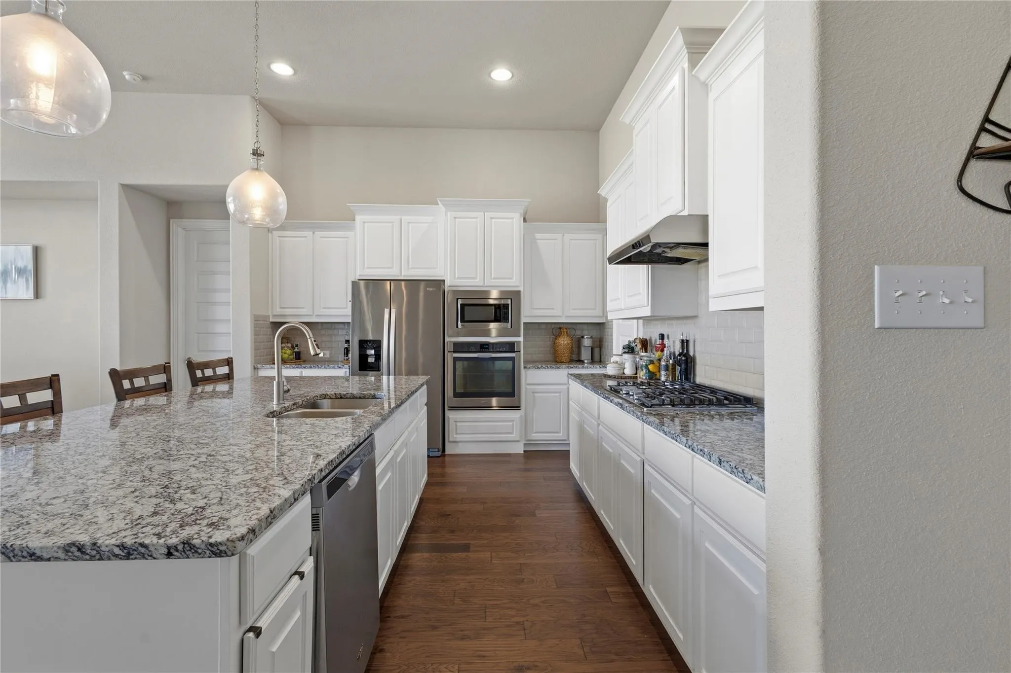Single Family Residence For Sale in Collin County , 7309 Clear Rapids Drive, Mc Kinney, Texas 75071, 3 Bedroom, 3 Bathroom, 2 Garage spaces, 2,827 Sqft, built in 2018, mls#21373369, Real Estate Agent in Mc Kinney, Homes For Sale in Collin county, Homes For Sale in Mc Kinney, Realtor in Mc Kinney Texas, Real Estate Brokerage Independent Realty Texas, Luminita Cordes Realtor