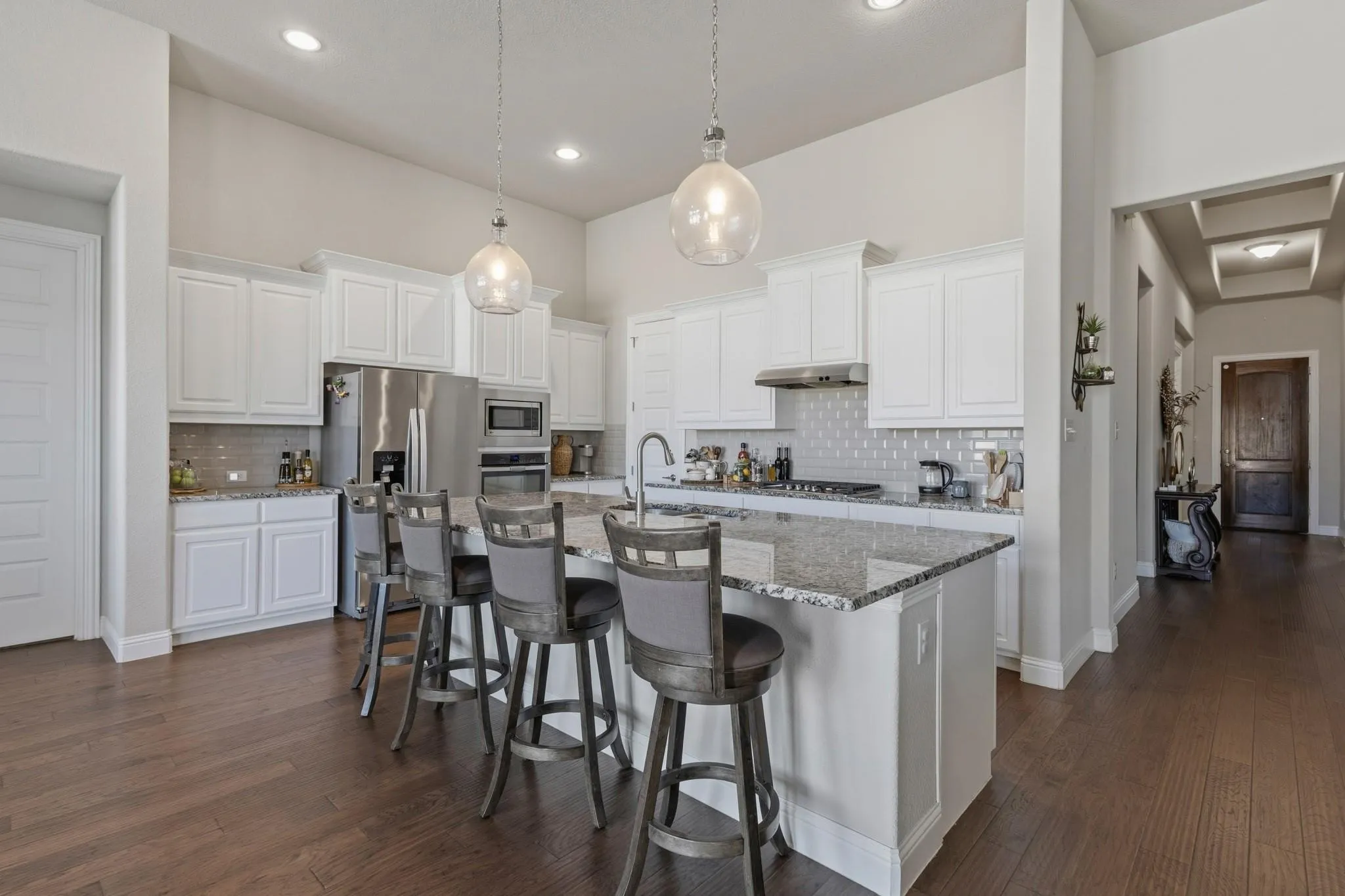 Single Family Residence For Sale in Collin County , 7309 Clear Rapids Drive, Mc Kinney, Texas 75071, 3 Bedroom, 3 Bathroom, 2 Garage spaces, 2,827 Sqft, built in 2018, mls#21373369, Real Estate Agent in Mc Kinney, Homes For Sale in Collin county, Homes For Sale in Mc Kinney, Realtor in Mc Kinney Texas, Real Estate Brokerage Independent Realty Texas, Luminita Cordes Realtor