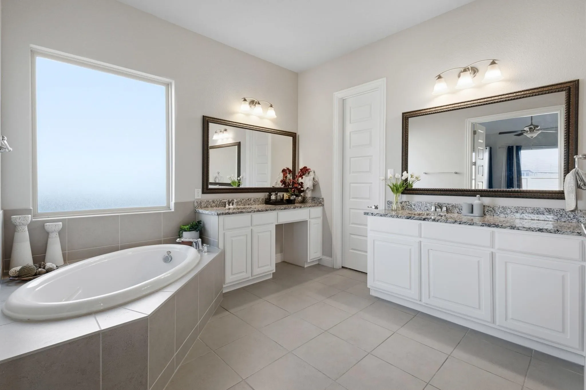 Single Family Residence For Sale in Collin County , 7309 Clear Rapids Drive, Mc Kinney, Texas 75071, 3 Bedroom, 3 Bathroom, 2 Garage spaces, 2,827 Sqft, built in 2018, mls#21373369, Real Estate Agent in Mc Kinney, Homes For Sale in Collin county, Homes For Sale in Mc Kinney, Realtor in Mc Kinney Texas, Real Estate Brokerage Independent Realty Texas, Luminita Cordes Realtor