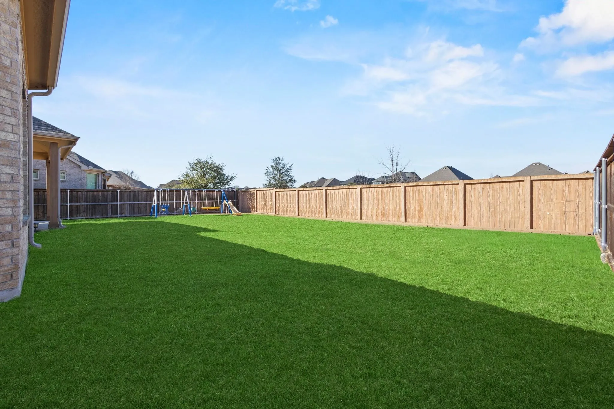Single Family Residence For Sale in Collin County , 7309 Clear Rapids Drive, Mc Kinney, Texas 75071, 3 Bedroom, 3 Bathroom, 2 Garage spaces, 2,827 Sqft, built in 2018, mls#21373369, Real Estate Agent in Mc Kinney, Homes For Sale in Collin county, Homes For Sale in Mc Kinney, Realtor in Mc Kinney Texas, Real Estate Brokerage Independent Realty Texas, Luminita Cordes Realtor